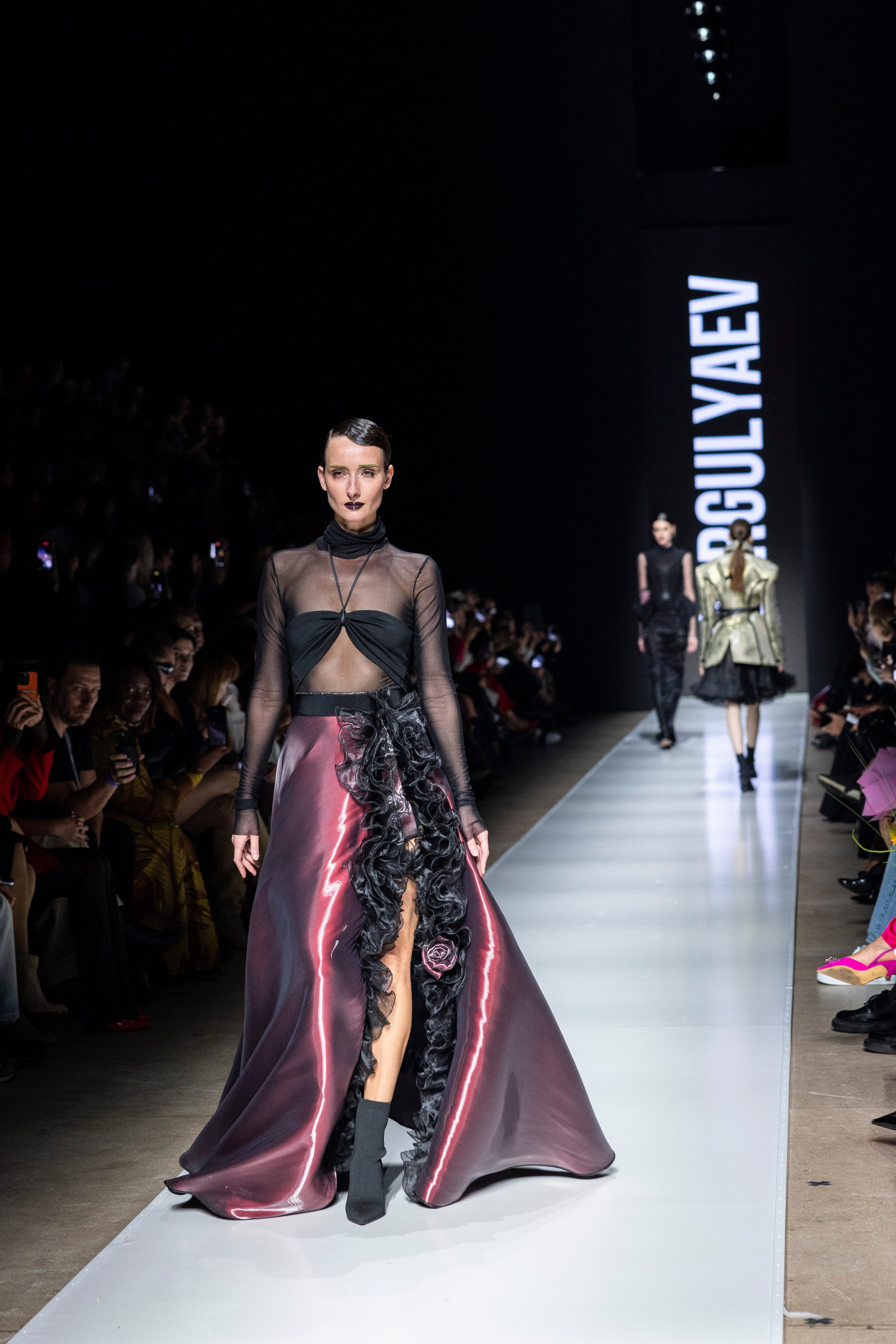 Показ Игоря Гуляева 2024. Фотограф в Москве Ира Никина