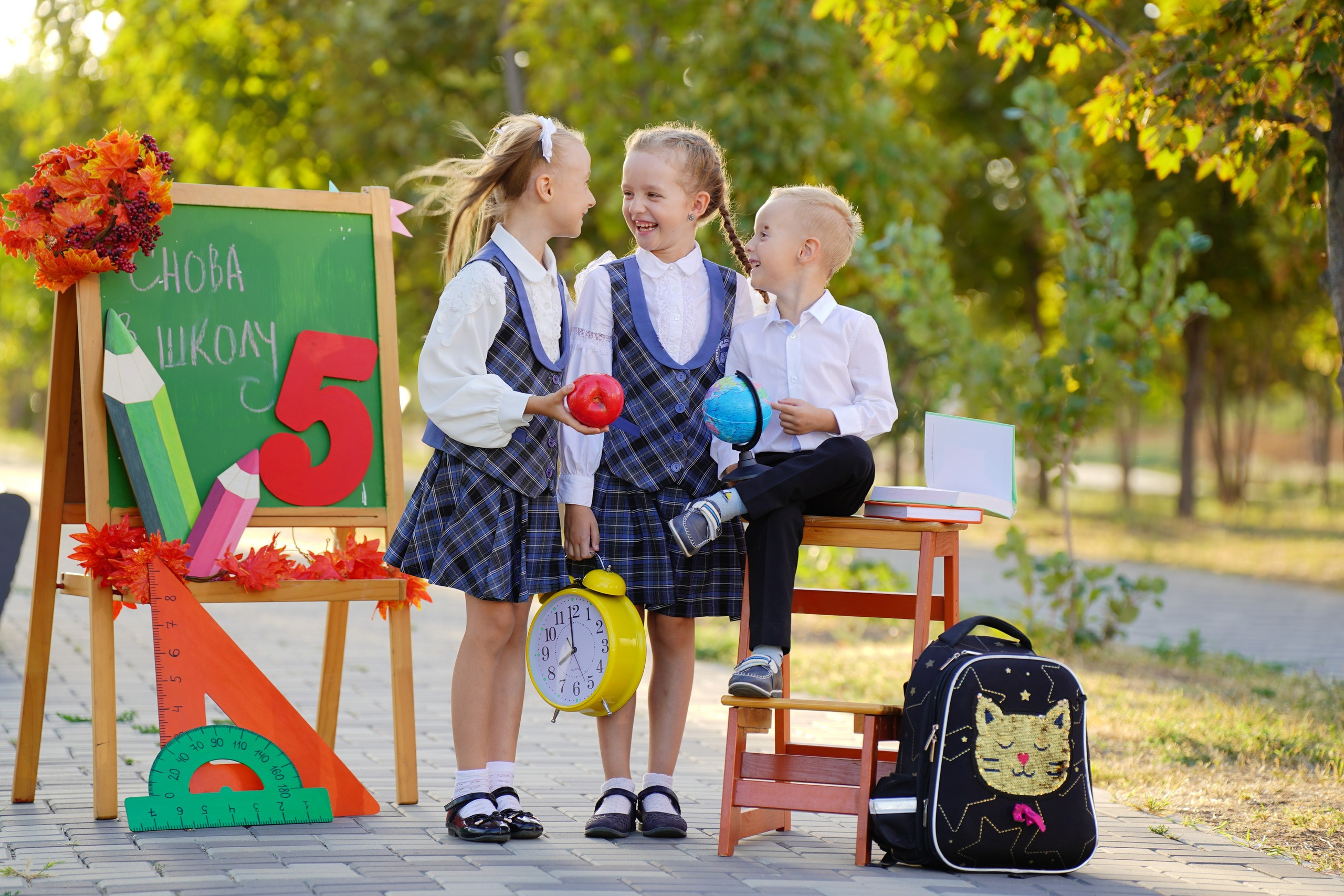 Фотосессия на природе. MEMENTO.Выпускные альбомы, школьные, юбилейные и другие книги. Ростов-на-Дону