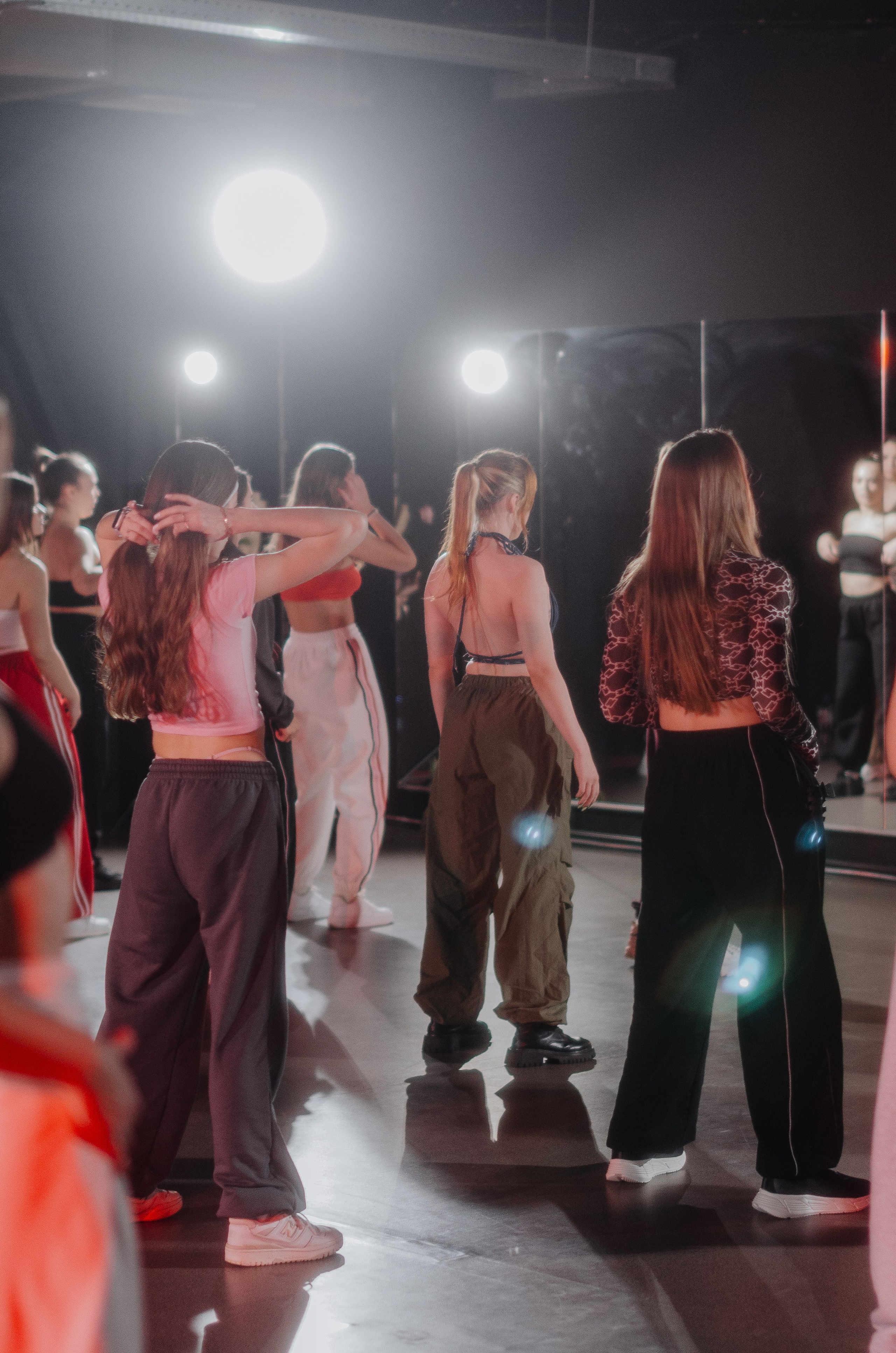 Мастер-классы по High Heels/Girly hip-hop от Оксаны ATTA. Денисова Аля — фотограф для парных съемок и индивидуальных историй в Барнауле