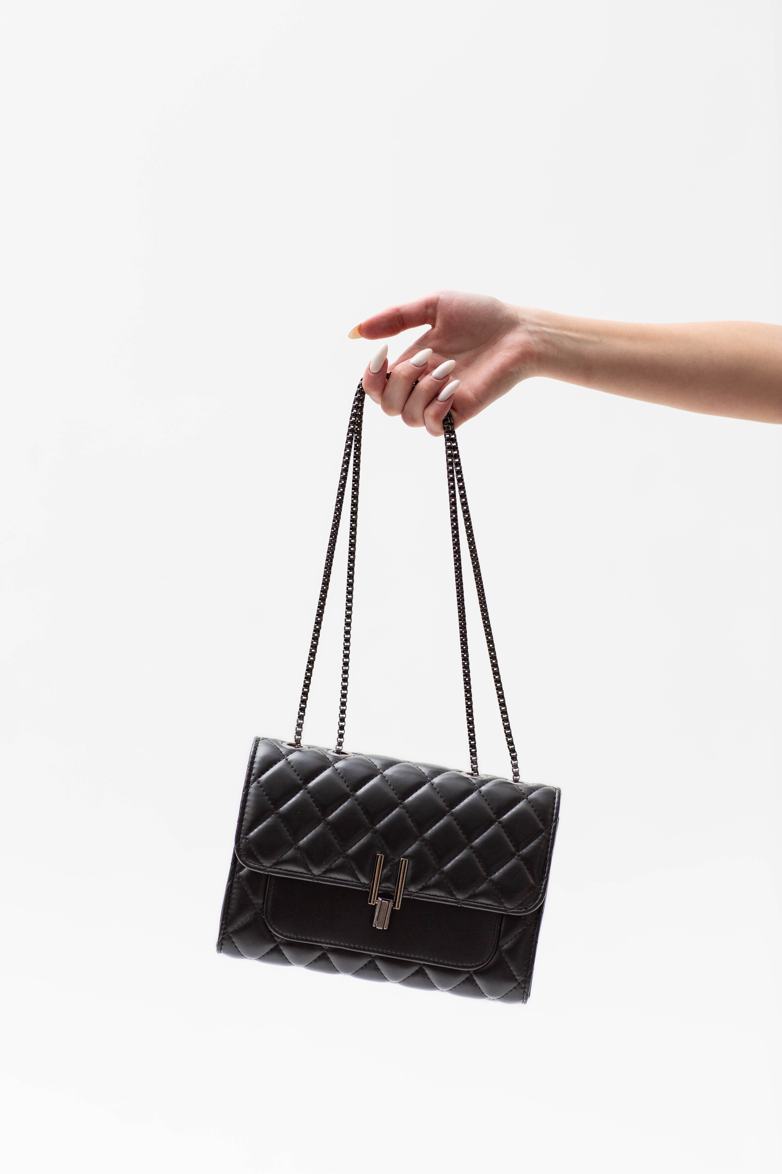 Контент съёмки одежды. Фотограф и видеограф Иркутск, семейная фотосессия, фото для аватарки