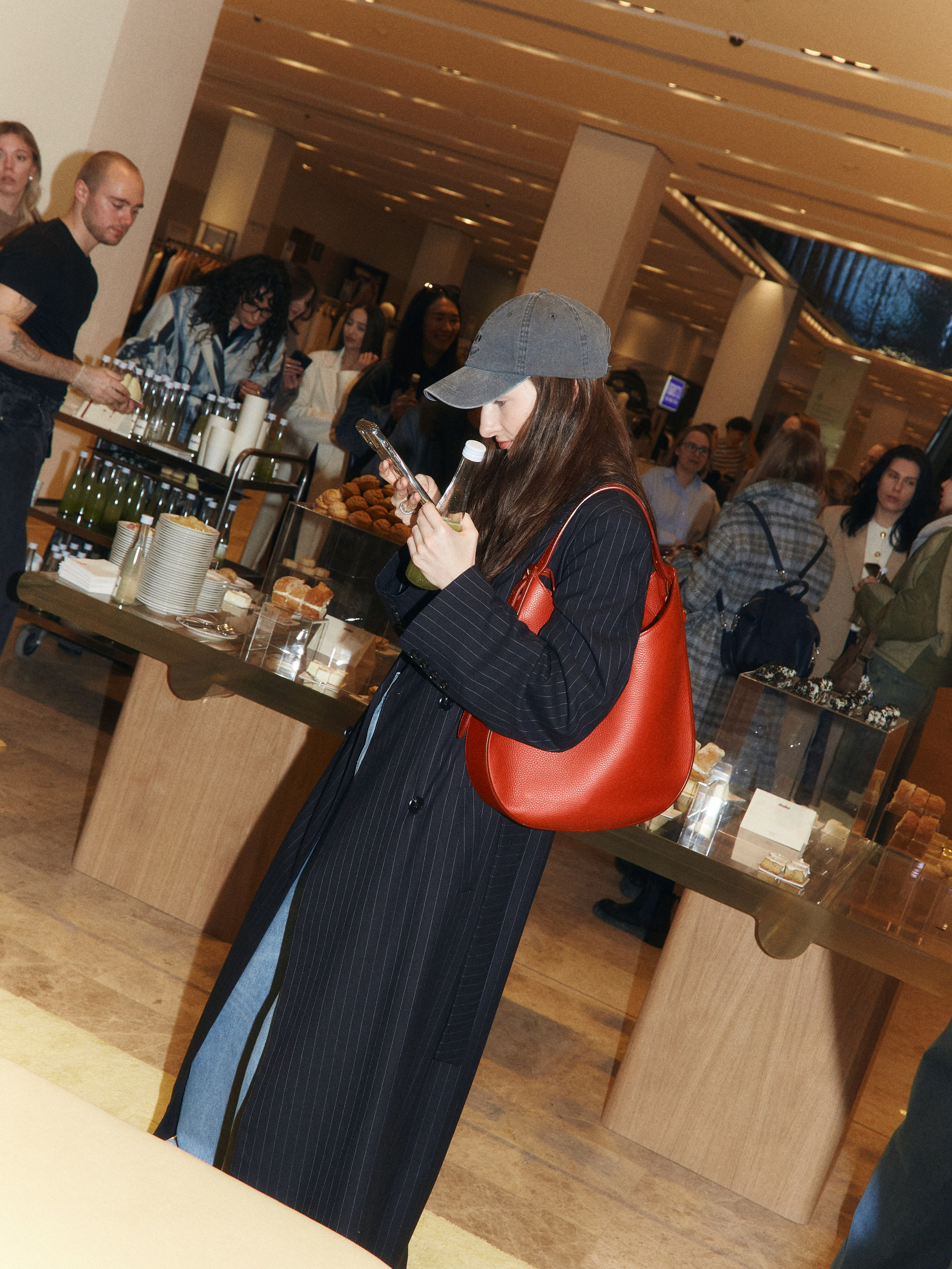 CHAIKA store opening in Tsvetnoy. Photographer Daria Ilkevich