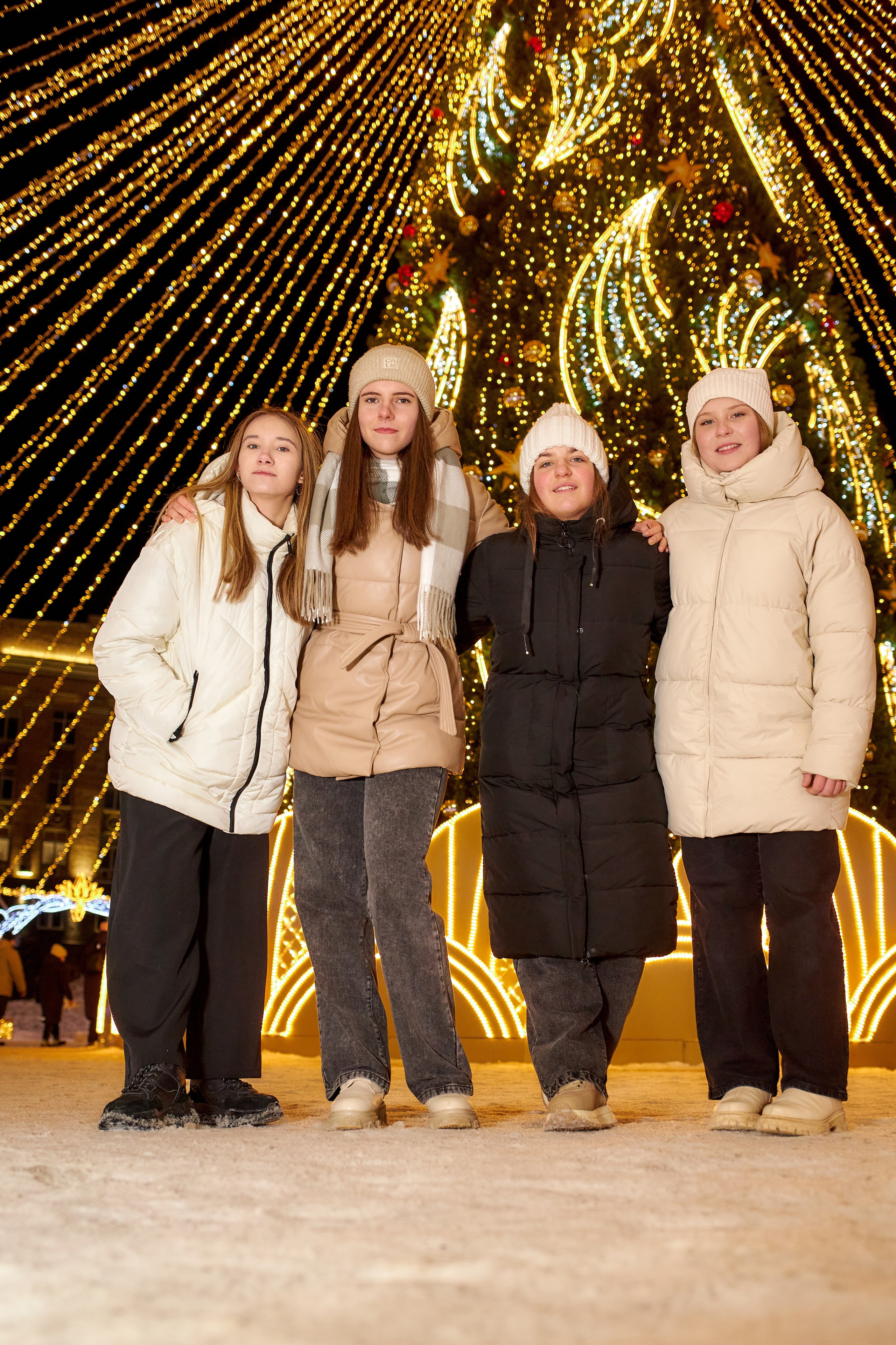 Старшие общие. Школьный фотограф Леонова Наталия