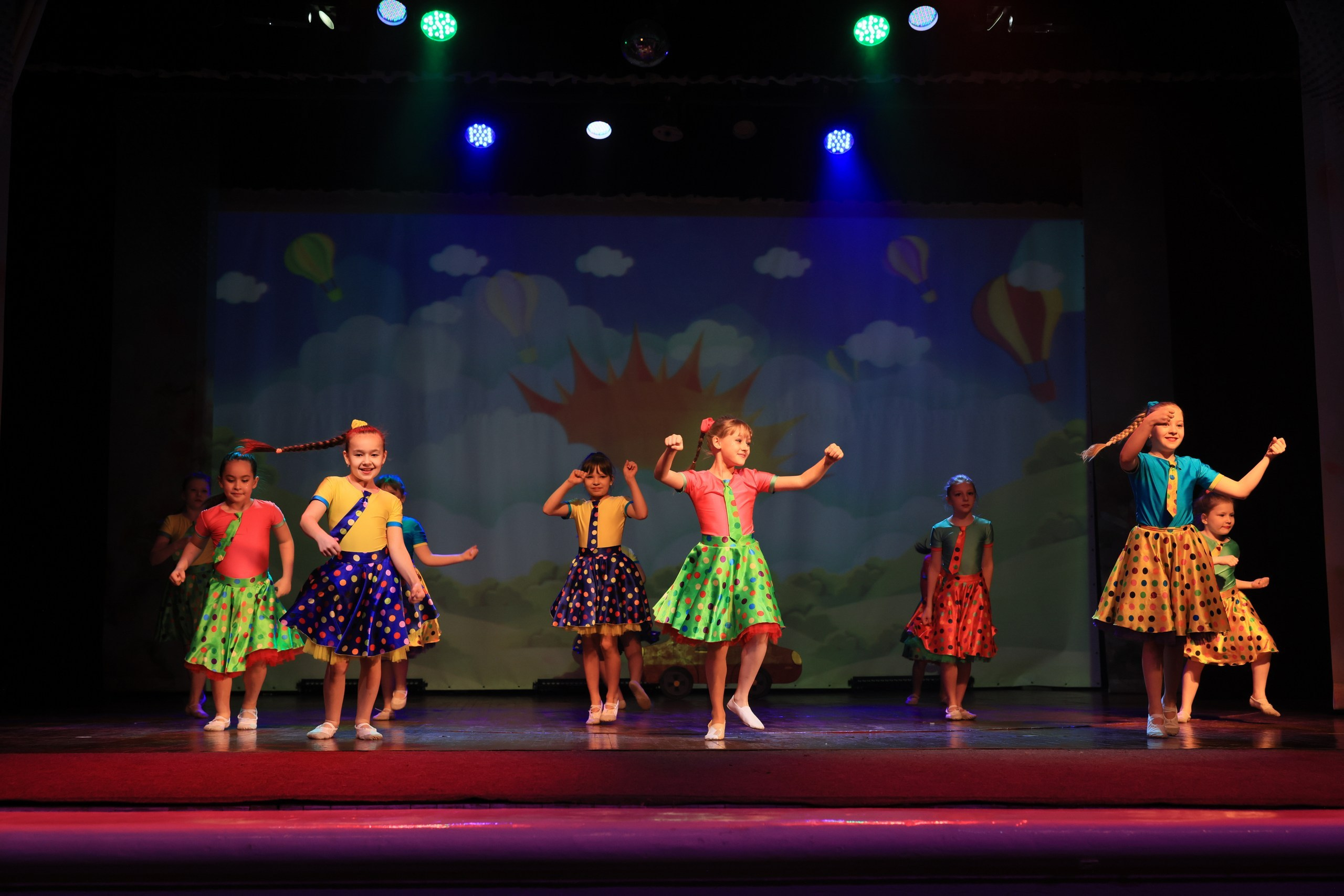 Концерт к 8 Марта в ДК «Металлург» г. Тула. Фотограф в Туле Крупский АнДРей. Фотостудия «КАДР71» в Туле