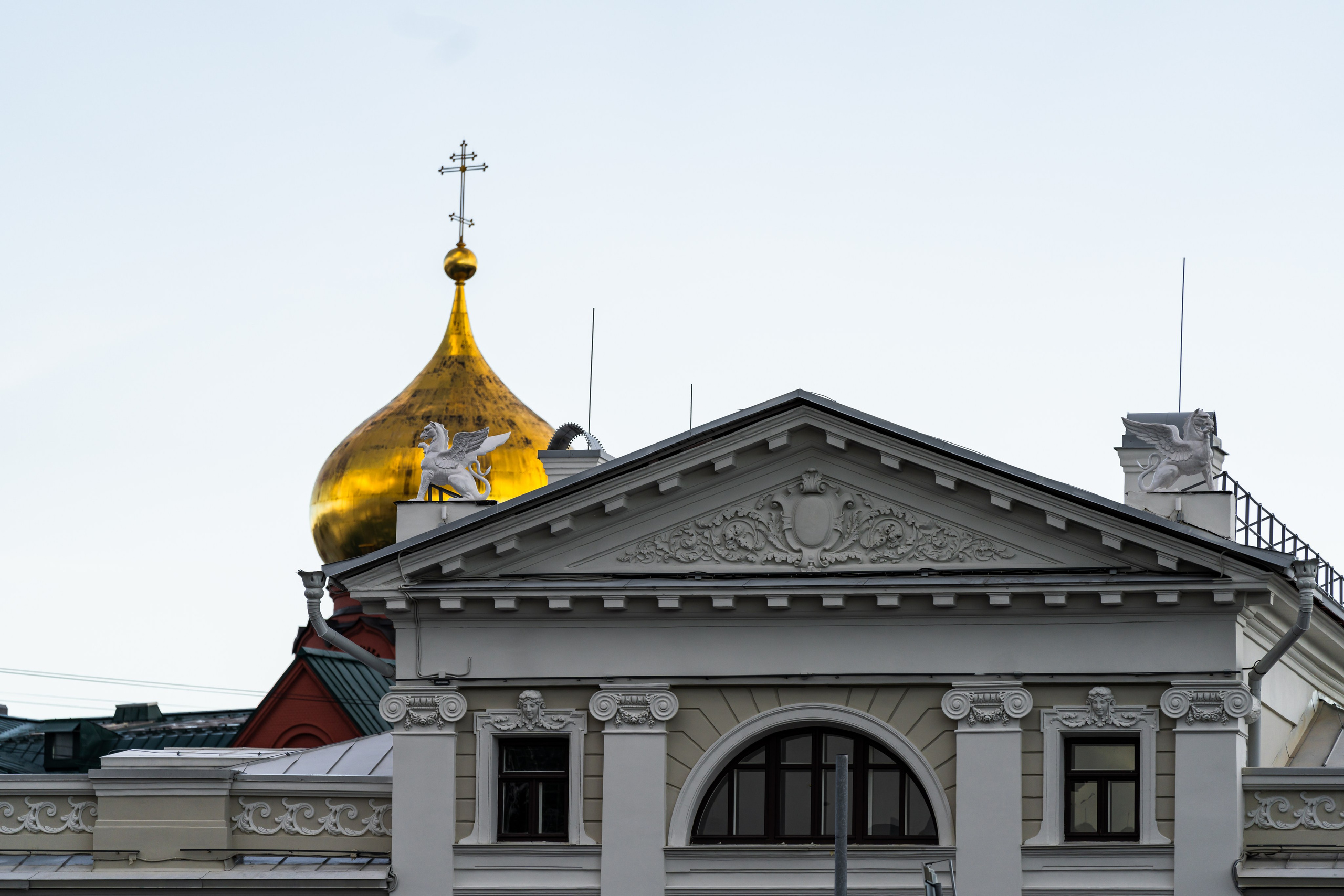 Вид на купол храма Москвы