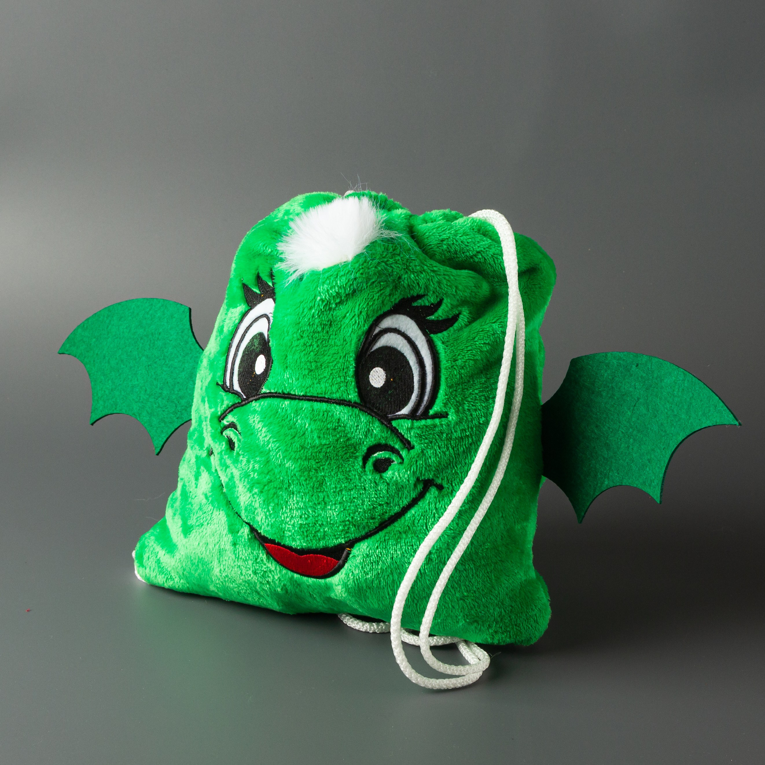 Подарки на сером. Александр Стряпунин — предметный фотограф в Улан-Удэ