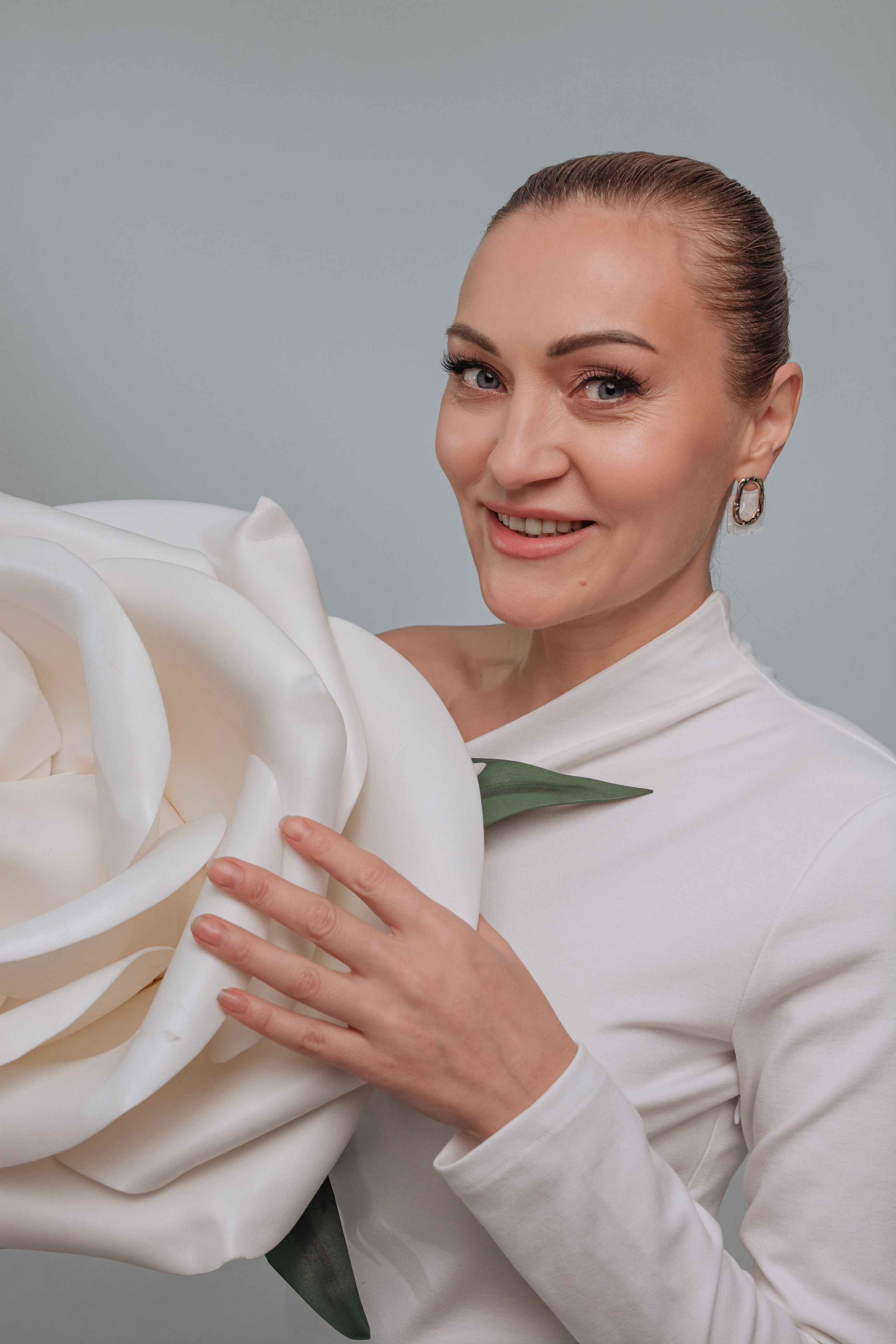 Фотосессия Superwoman. Весна 2024. Портретный фотограф в Санкт-Петербурге Дмитриева Наталия