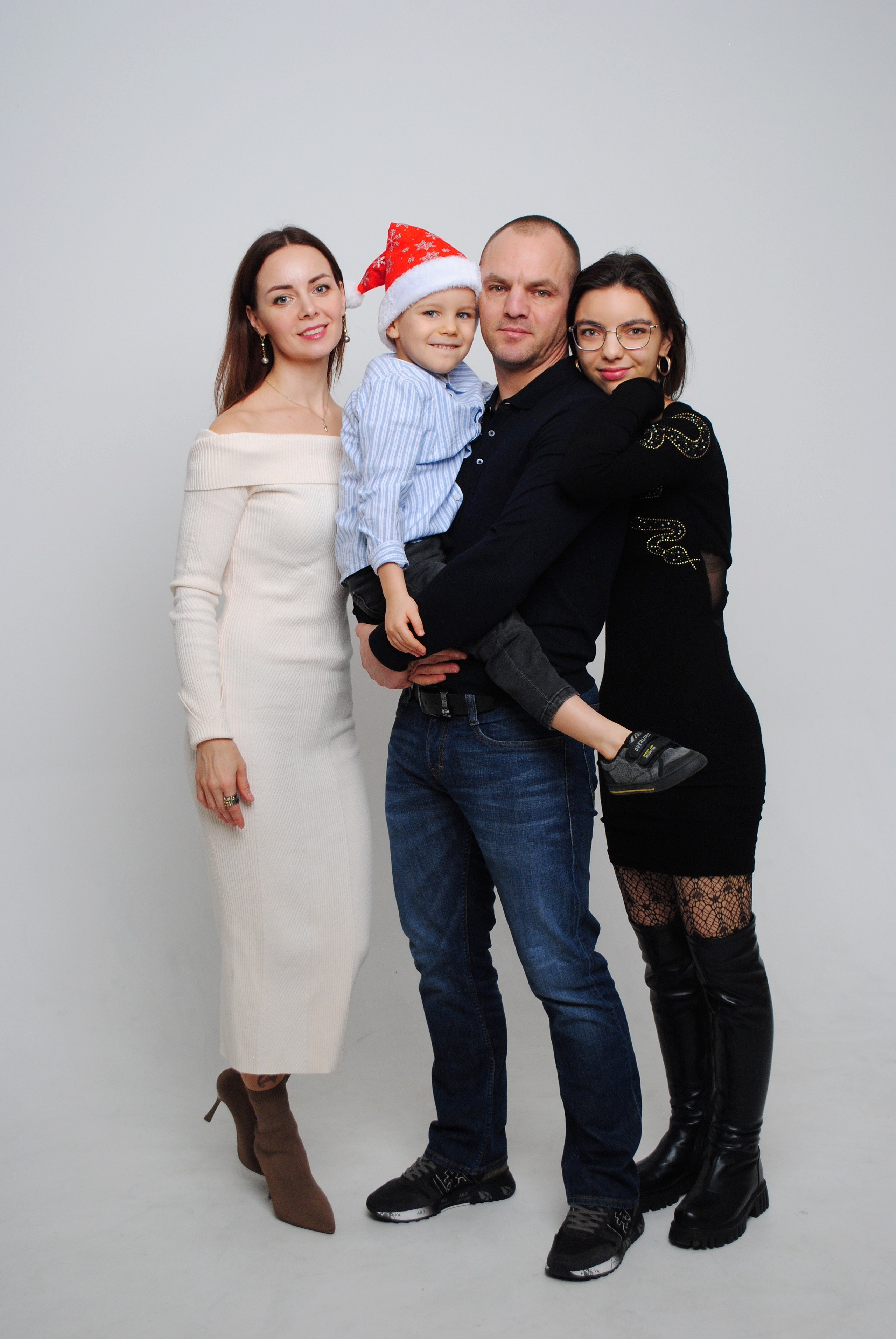Юлия и семья. Фотограф Мария Мусаелян