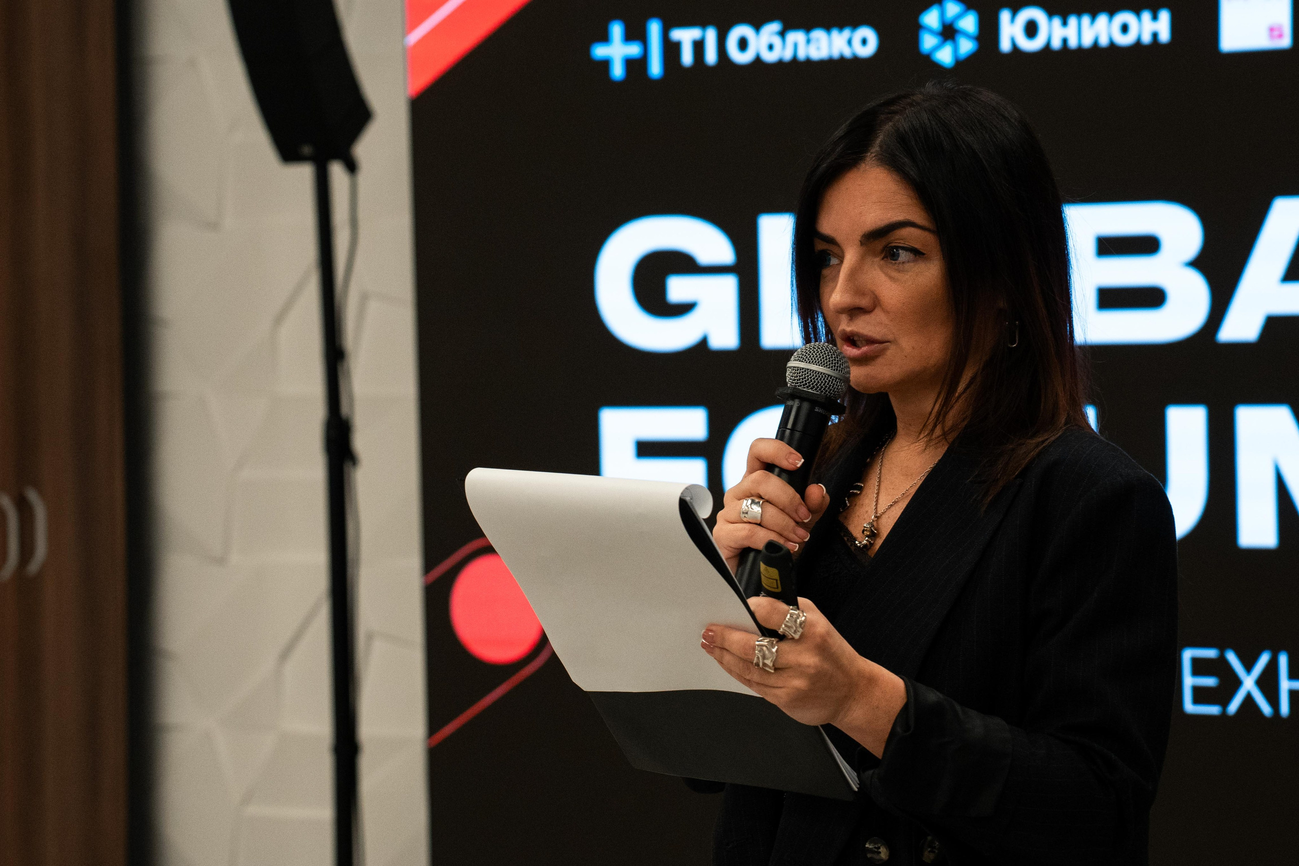 Global Tech Forum 27.03.2026. Коммерческий и художественный фотограф и видеограф в Москве Арсений Тургенев