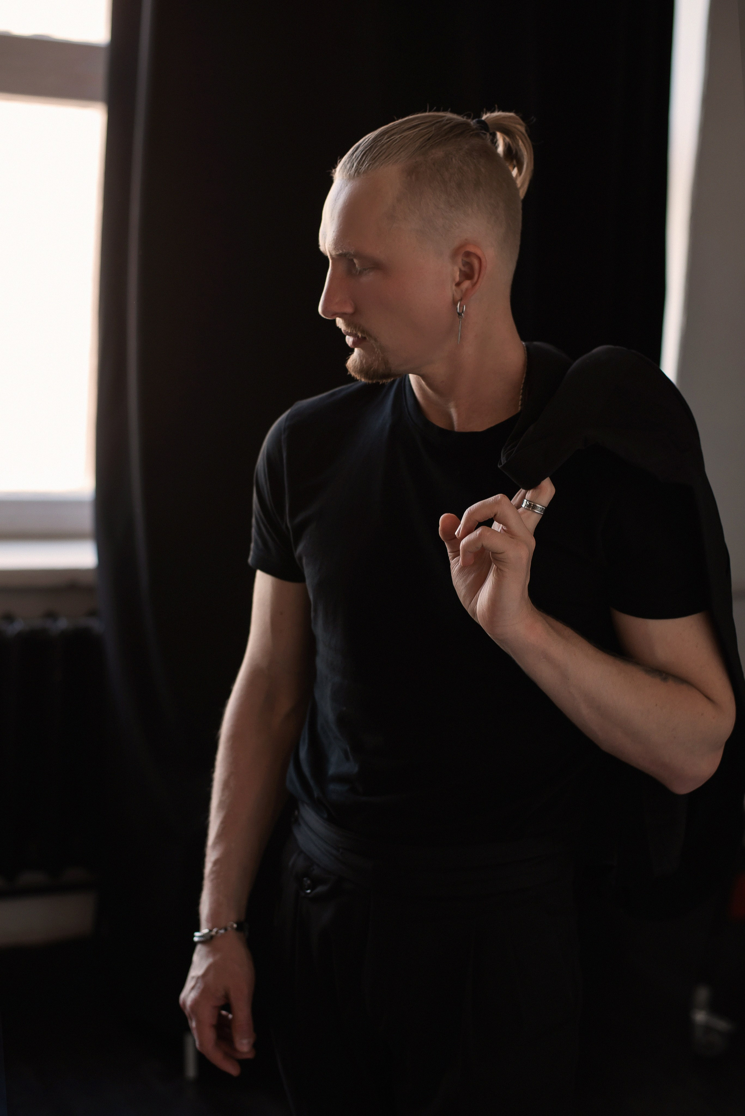 Мужской портрет. Контент фотограф в Москве Лихачева Ксения