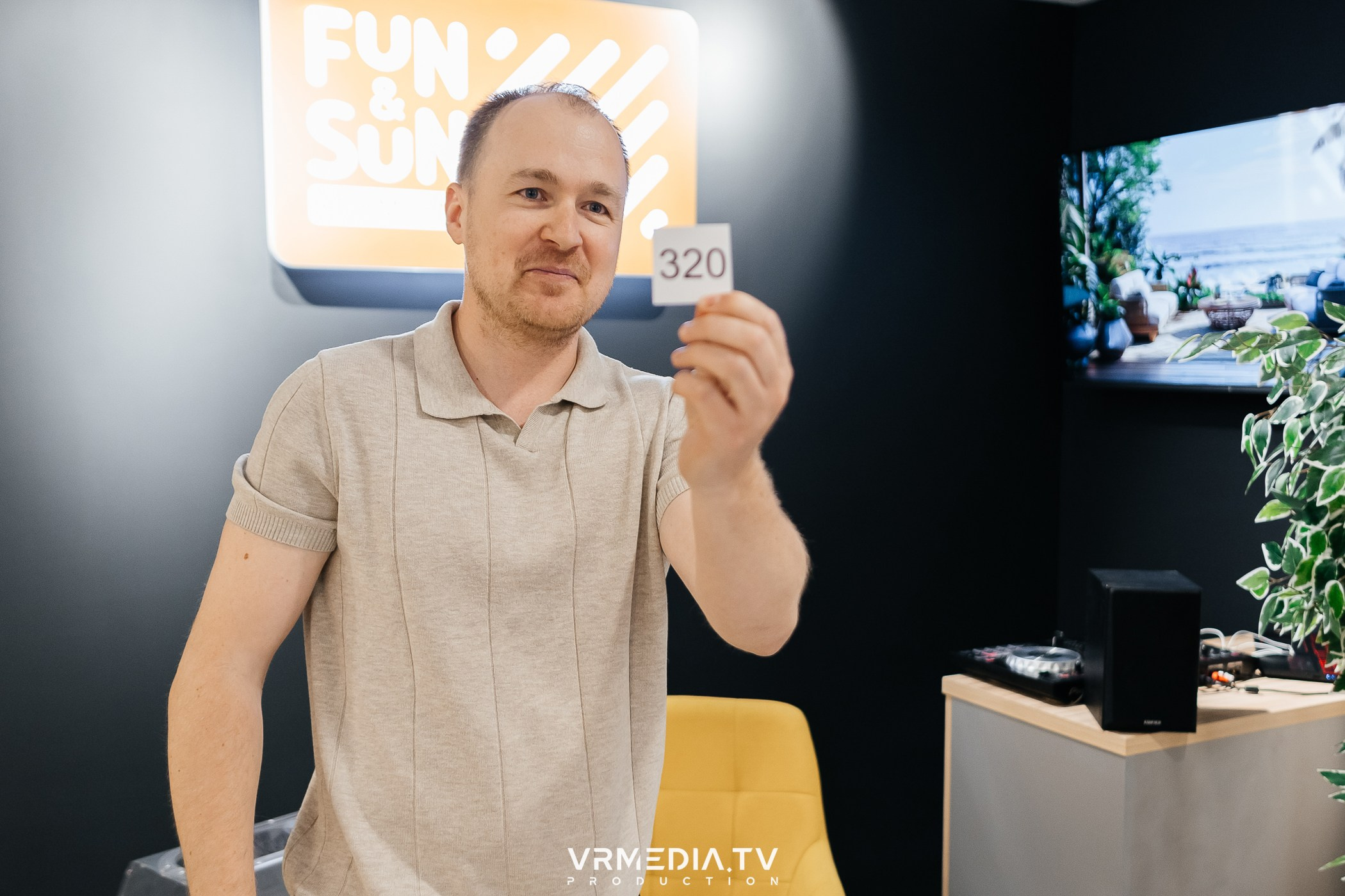 Business travel brunch