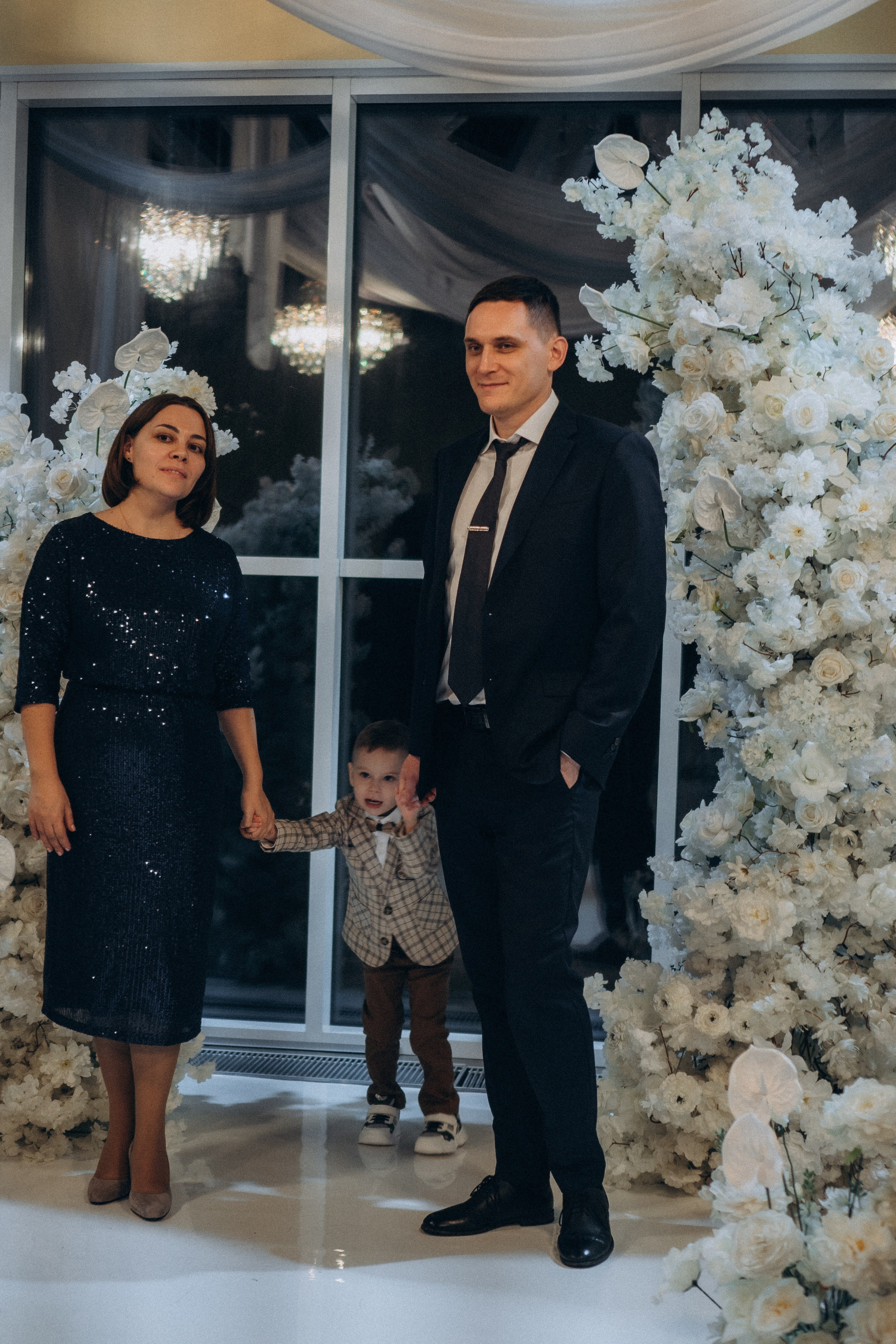 СВАДЕБНАЯ СЬЕМКА СБОРОВ В ОТЕЛЕ И ВЫЕЗД НА ЦЕРЕМОНИЮ (СНЯТО В СИБИРЕ В НИЖНЕВАРТОВСКЕ). Профессиональный фотограф, Санкт-Петербург — Виктория Богомолова