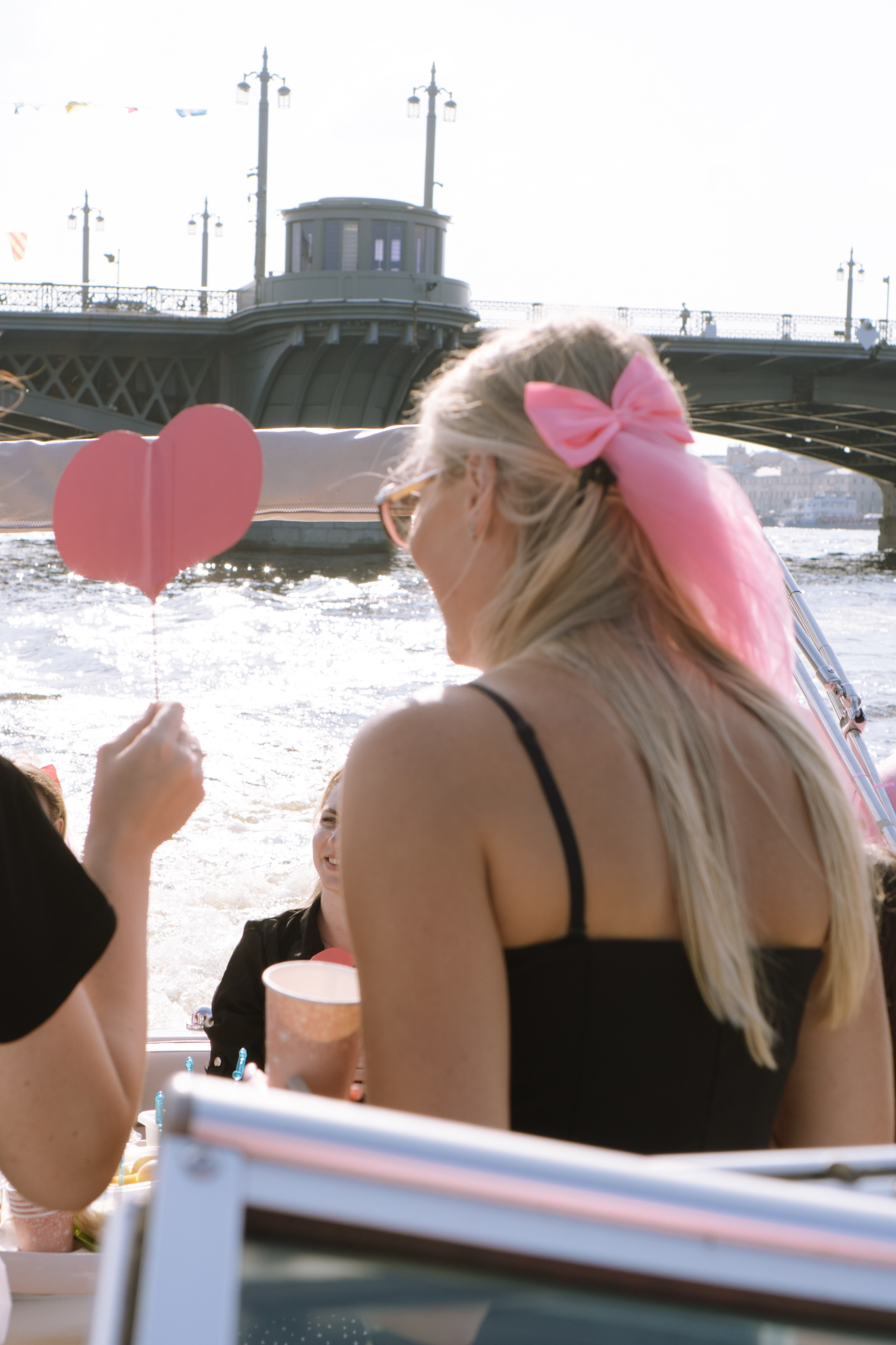 ДЕВИЧНИК НА КАТЕРЕ. Профессиональный фотограф, Санкт-Петербург — Виктория Богомолова