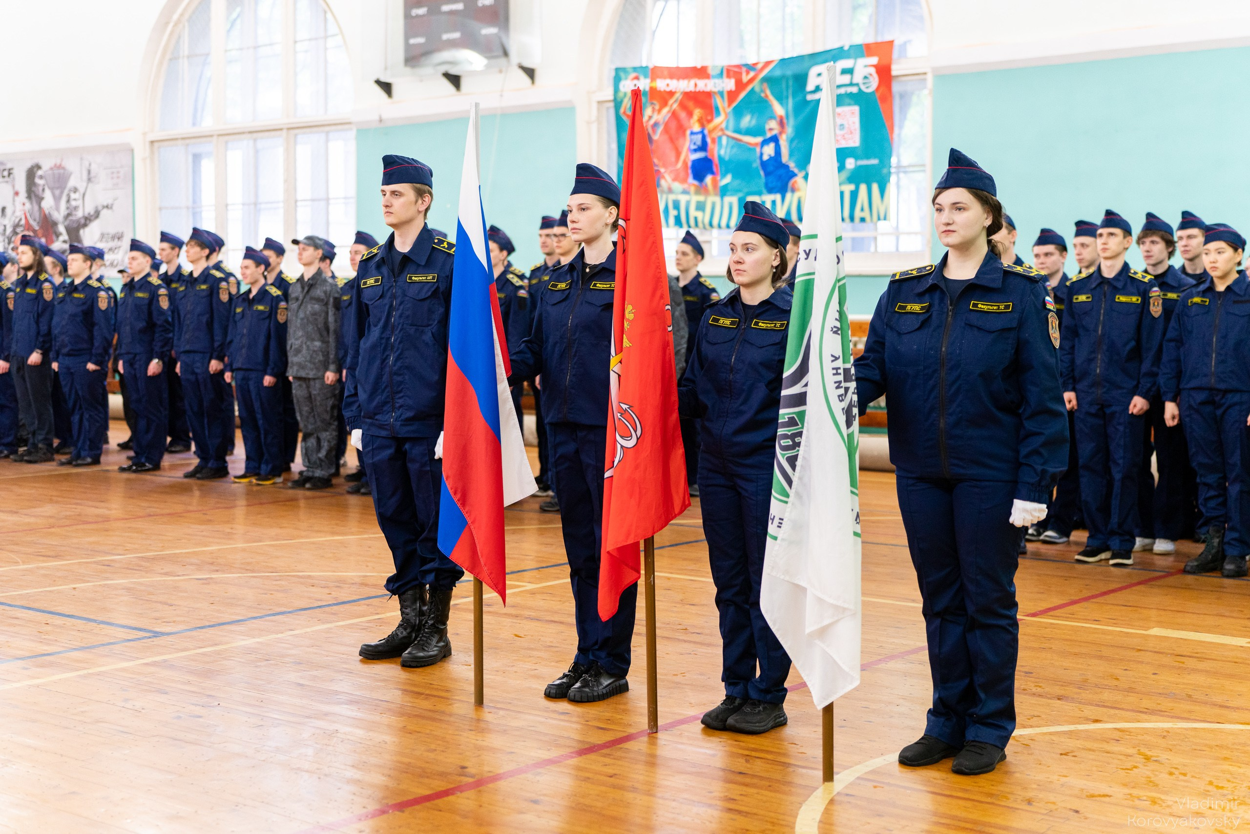 Торжественное закрытие курса военной подготовки. Фотограф Владимир Коровяковский