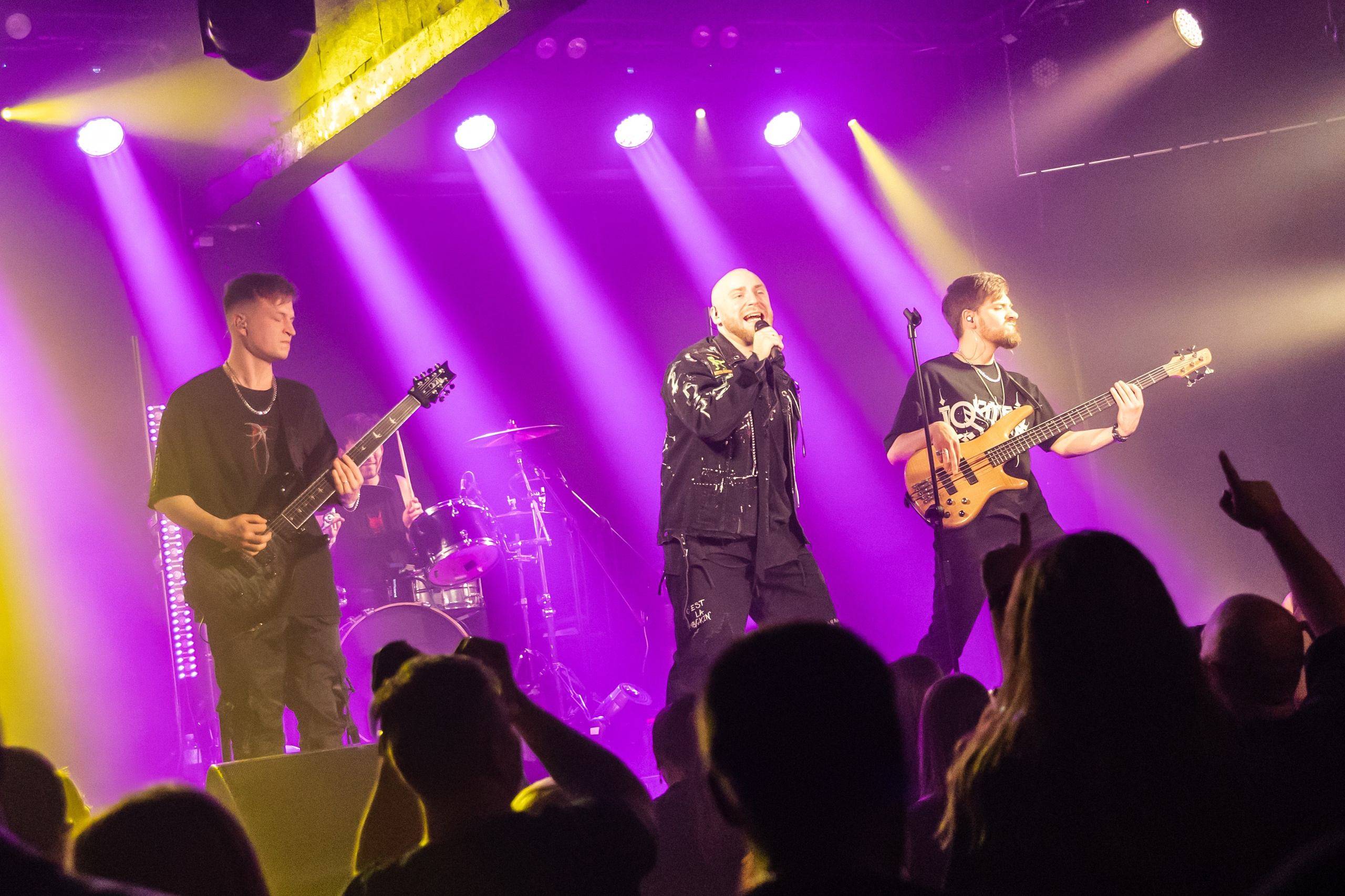 Концерт альтернатив метал группы iOSTRA 30.03.24. Фотограф Владимир Охрименко