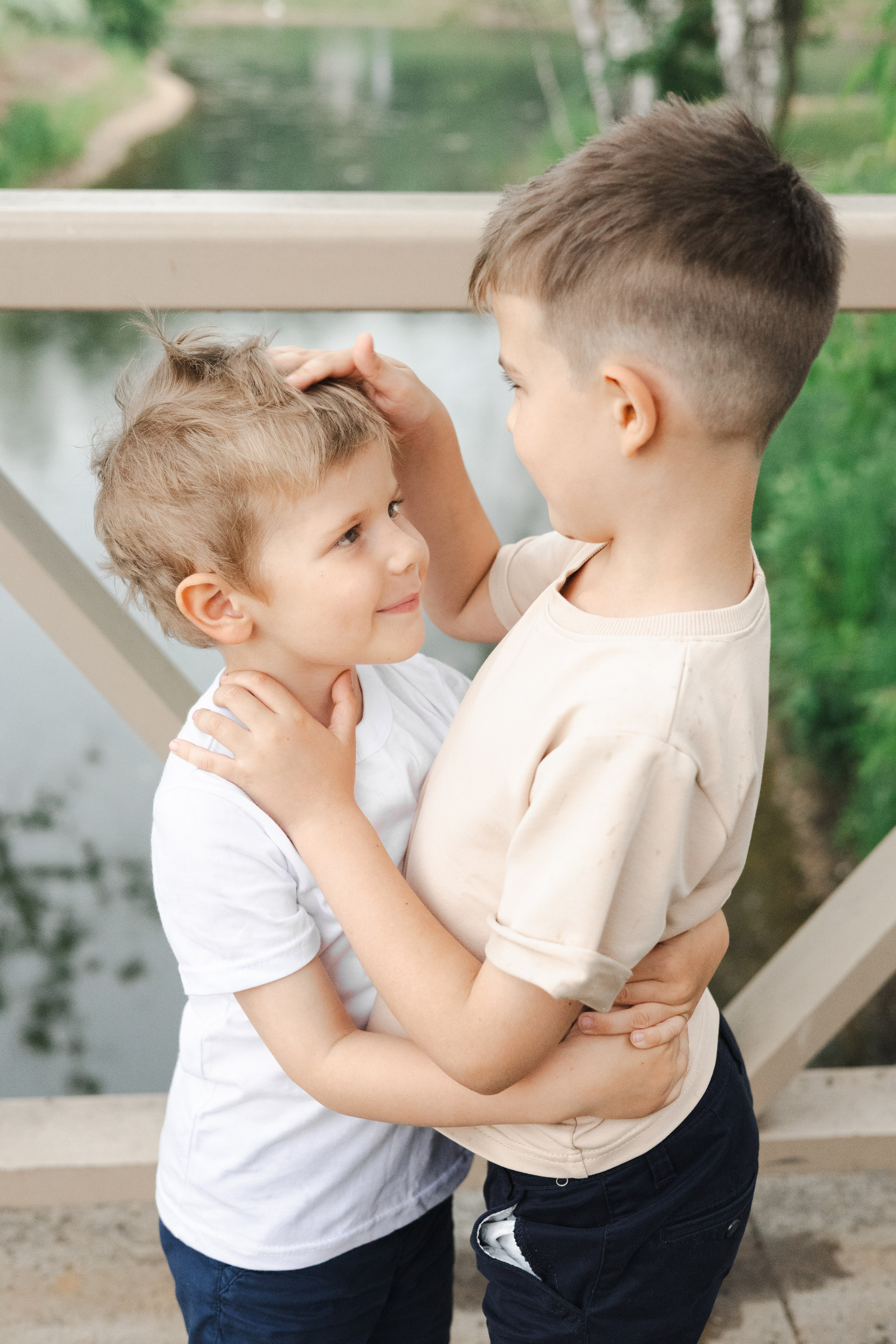 Андрей, Лиза с сыновьями. Портретный, свадебный, репортажный фотограф во Владивостоке Юлиана Джули Фокс
