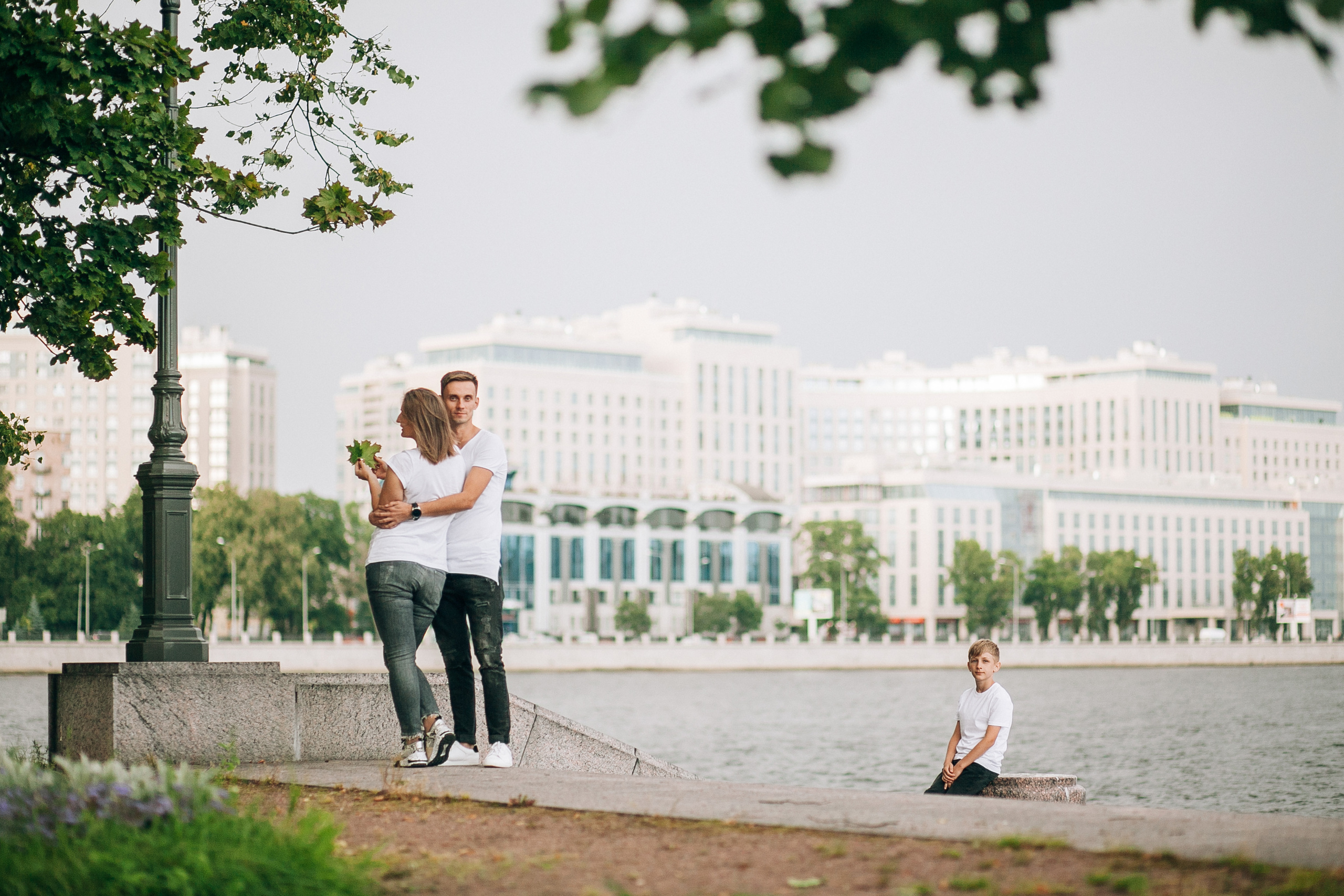 Семейная фотосессия на улице. Семейный фотограф, свадебный фотограф, женский портрет в Санкт-Петербу