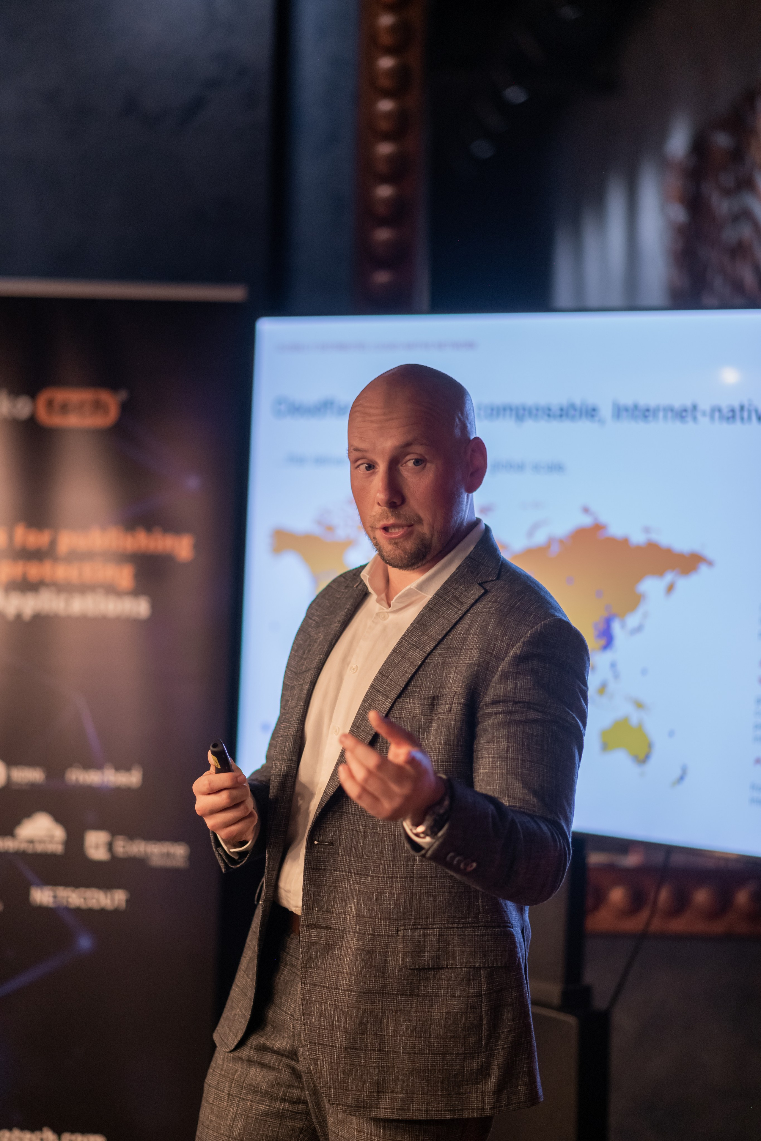 Cloudflare & Bakotech. Фотограф Астана, Алматы