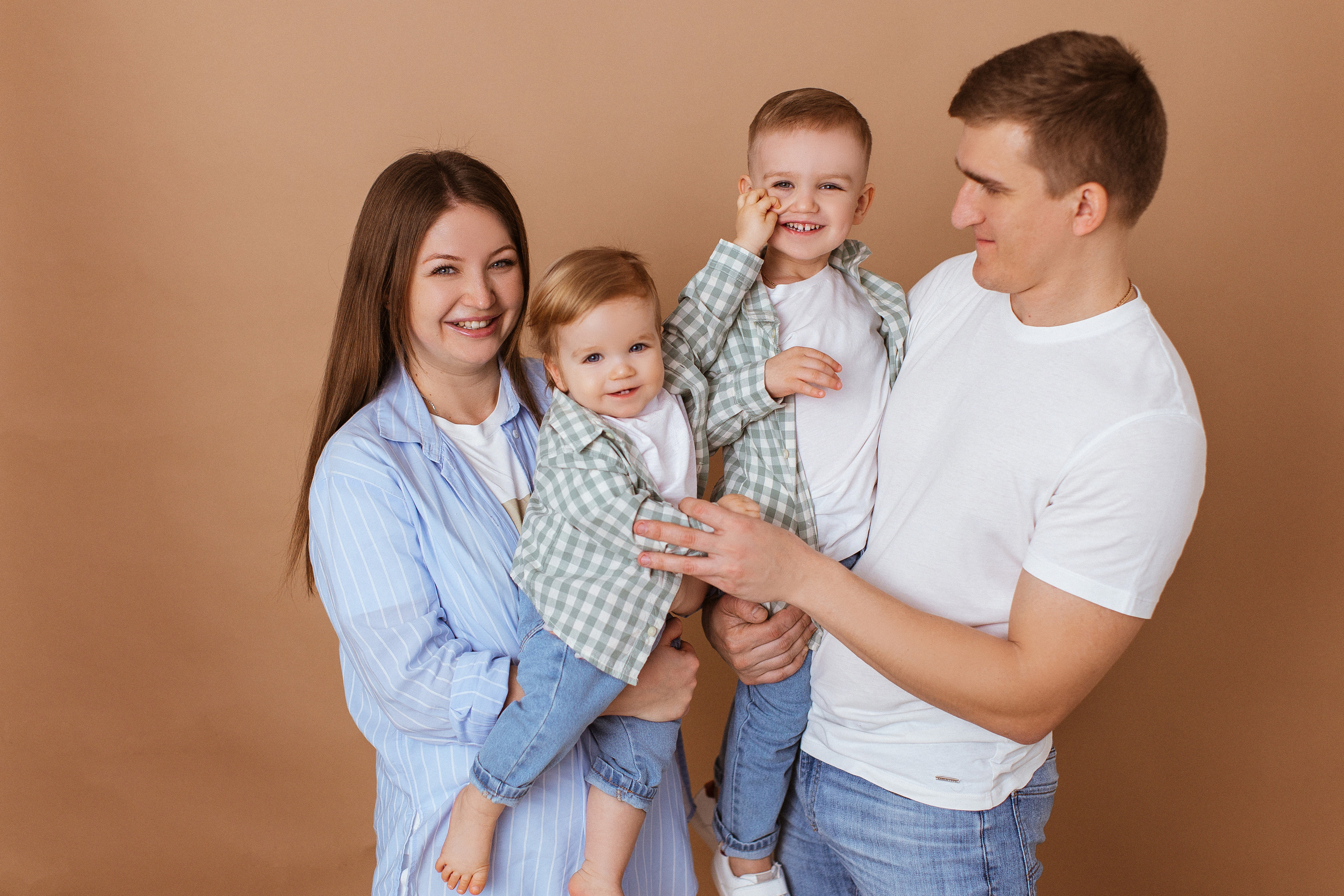 Семейные портреты, Фотостудия «АНТУРАЖ». Семейный и детский фотограф в Краснодаре Анна Трашкова