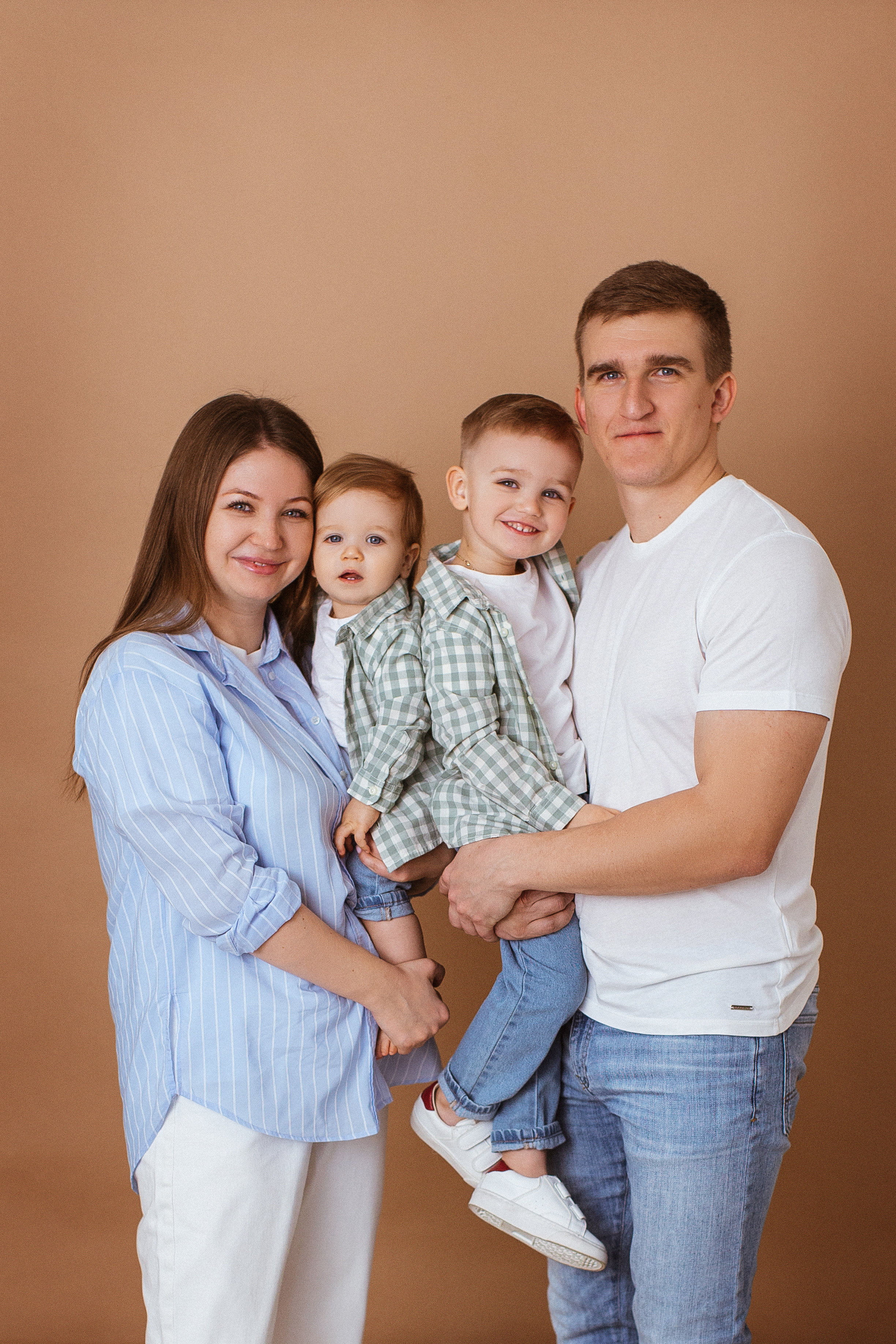 Семейные портреты, Фотостудия «АНТУРАЖ». Семейный и детский фотограф в Краснодаре Анна Трашкова