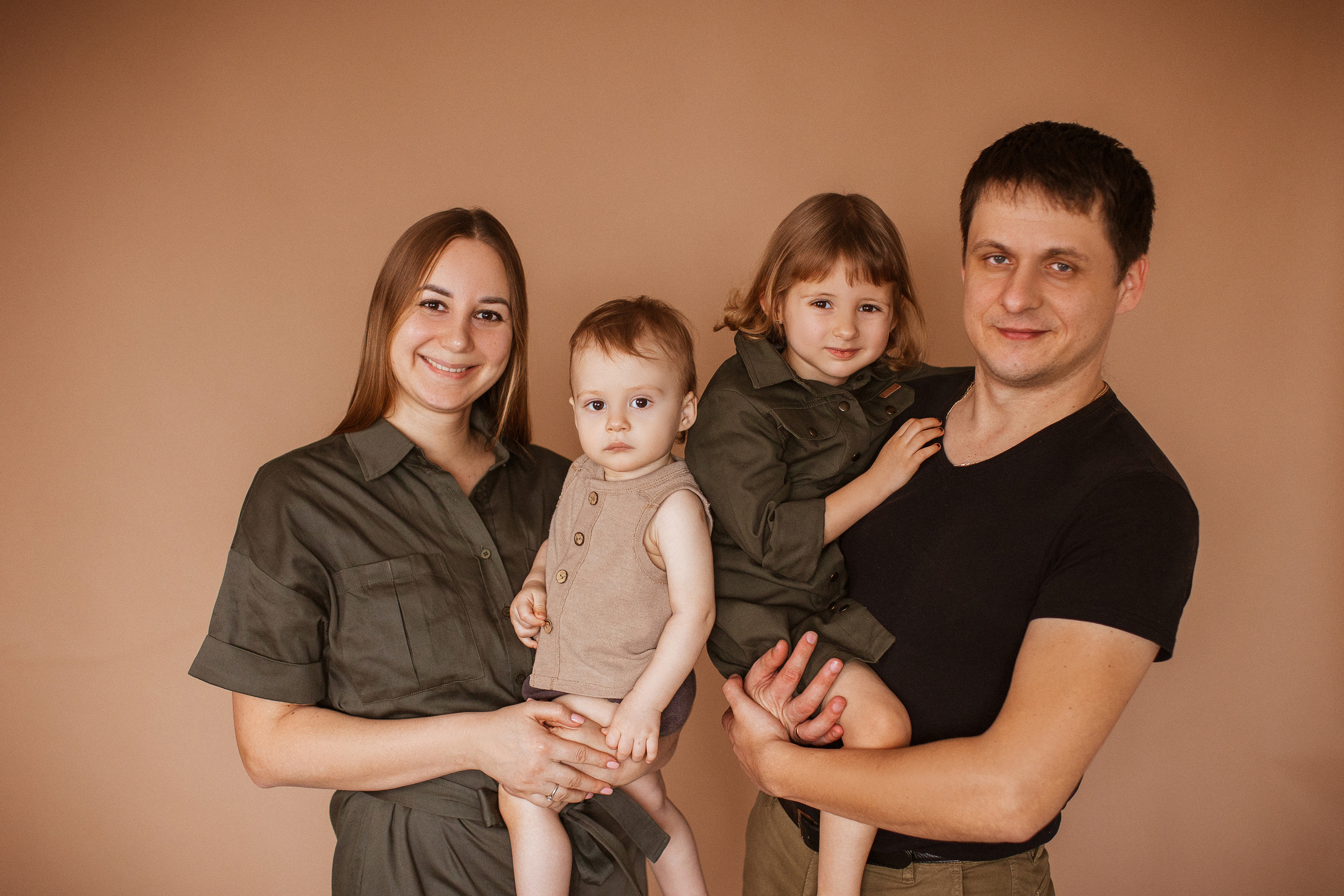 Семейные портреты, Фотостудия «АНТУРАЖ». Семейный и детский фотограф в Краснодаре Анна Трашкова