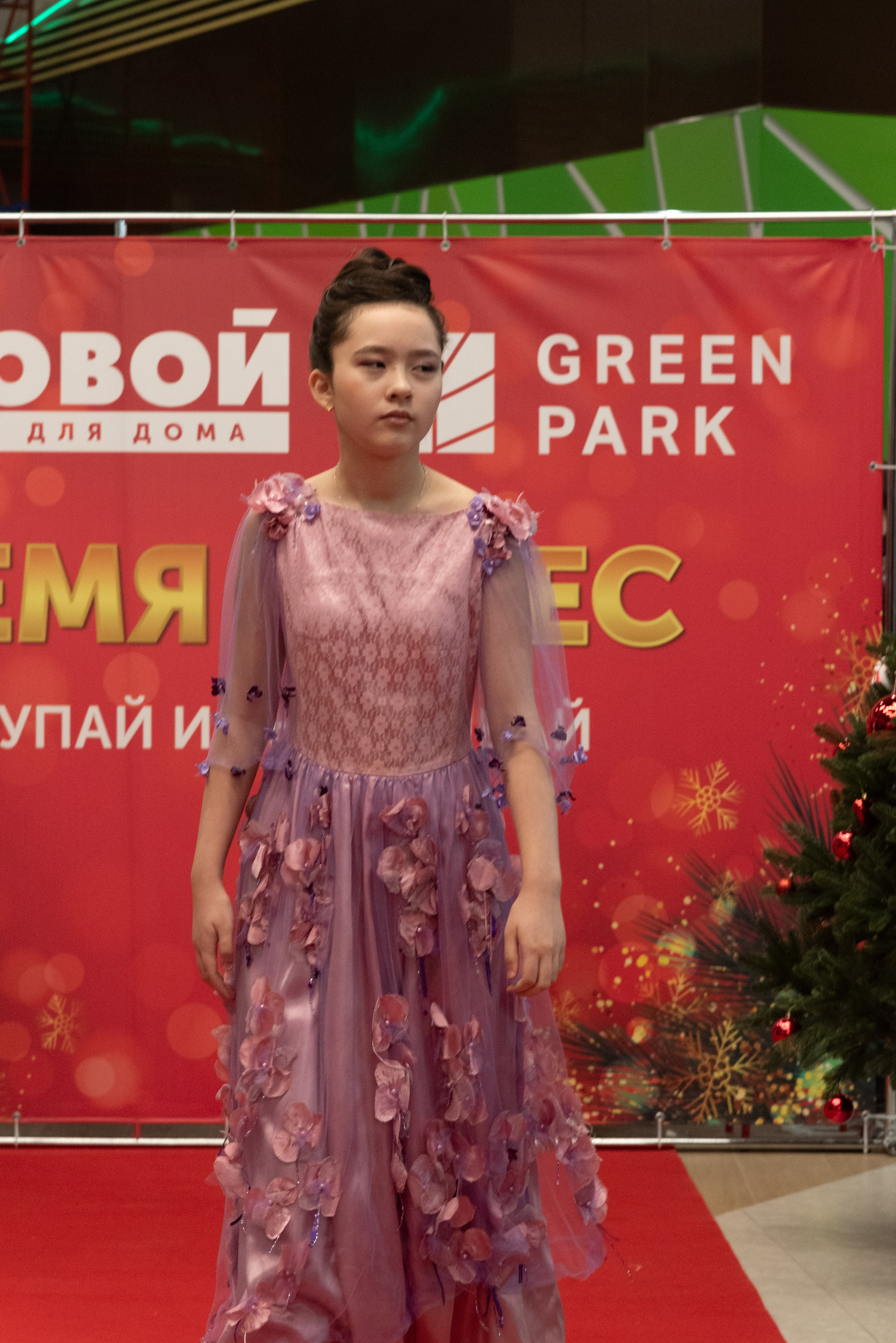 Показ Мод БФ «Исток Жизни». Дети с «Безграничными Возможностями». Портретный Семейный Fine-Art фотограф в Санкт-Петербурге Криулина