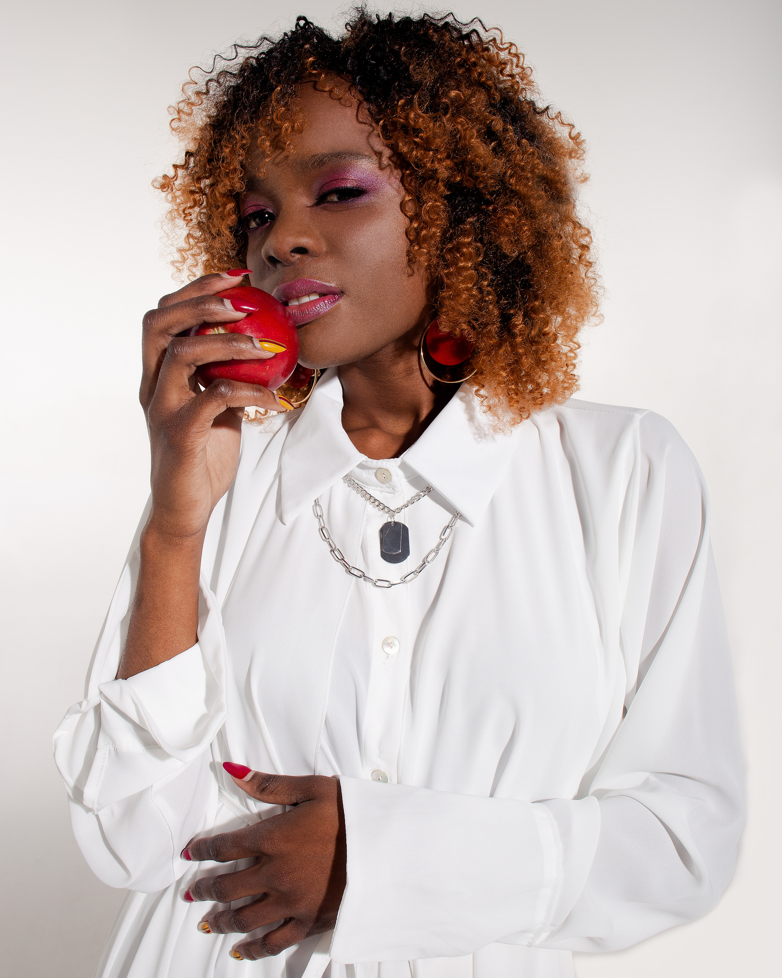 Фотосессия в студии Иваново. Свадебный фотограф в Иваново Гитарина Черняева