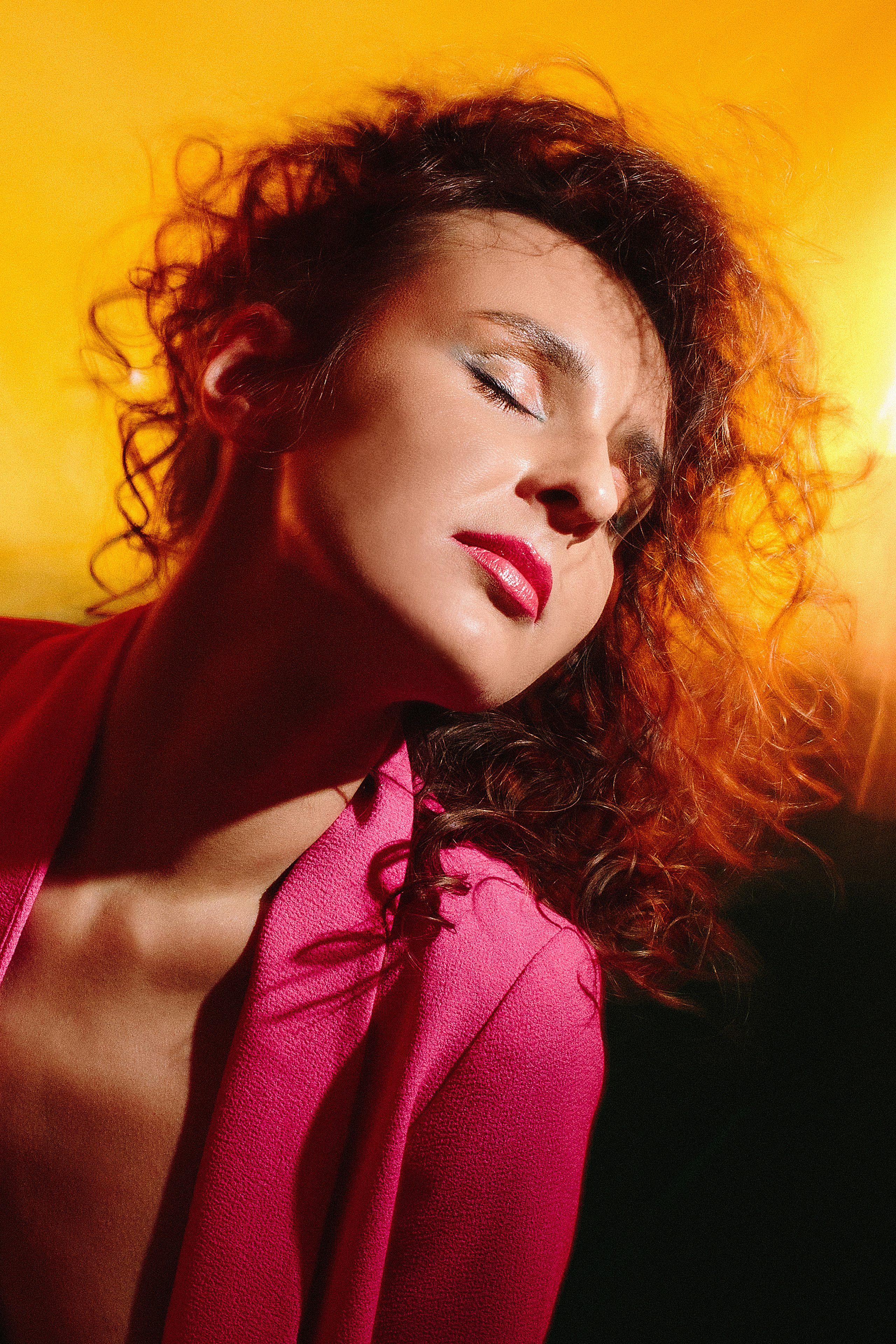 Фотосессия в студии Иваново. Свадебный фотограф в Иваново Гитарина Черняева