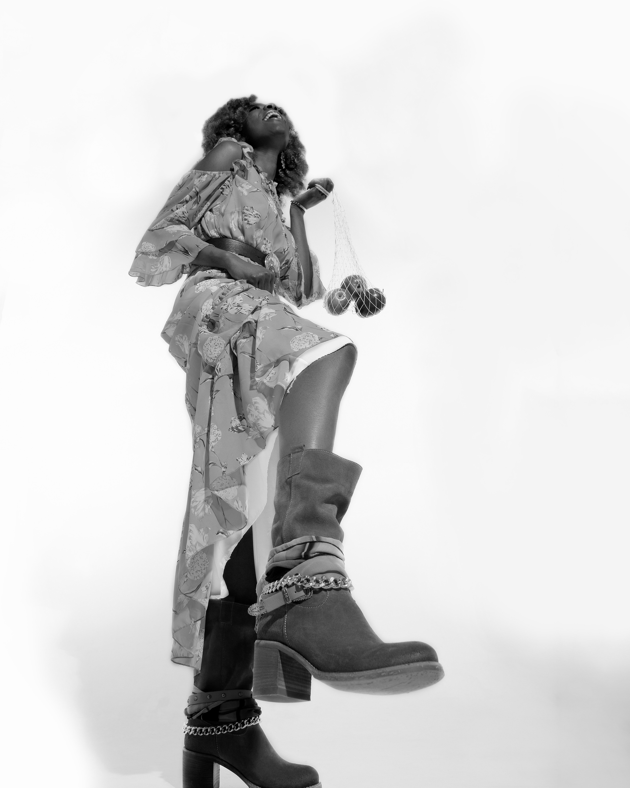 Фотосессия в студии Иваново. Свадебный фотограф в Иваново Гитарина Черняева