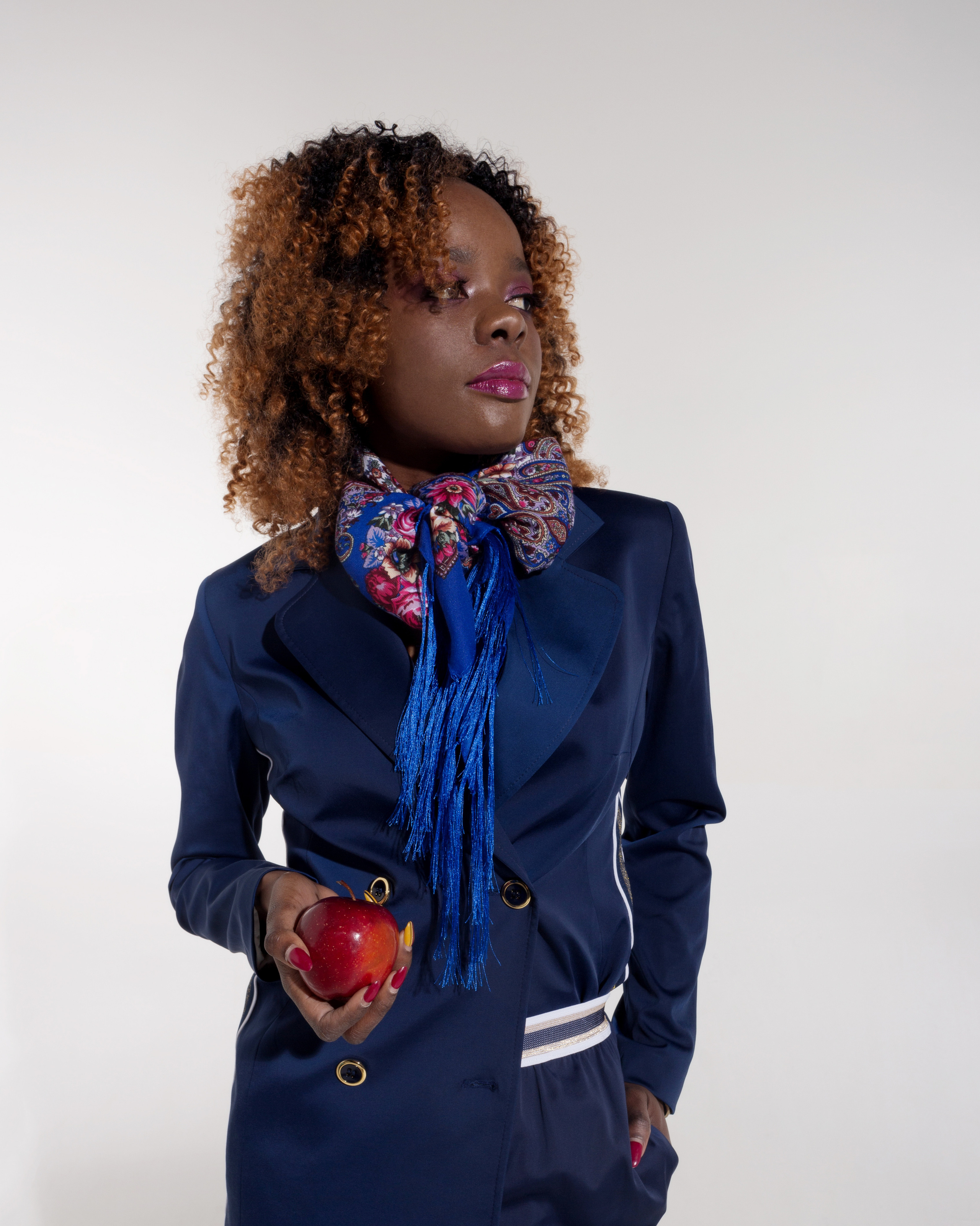 Фотосессия в студии Иваново. Свадебный фотограф в Иваново Гитарина Черняева