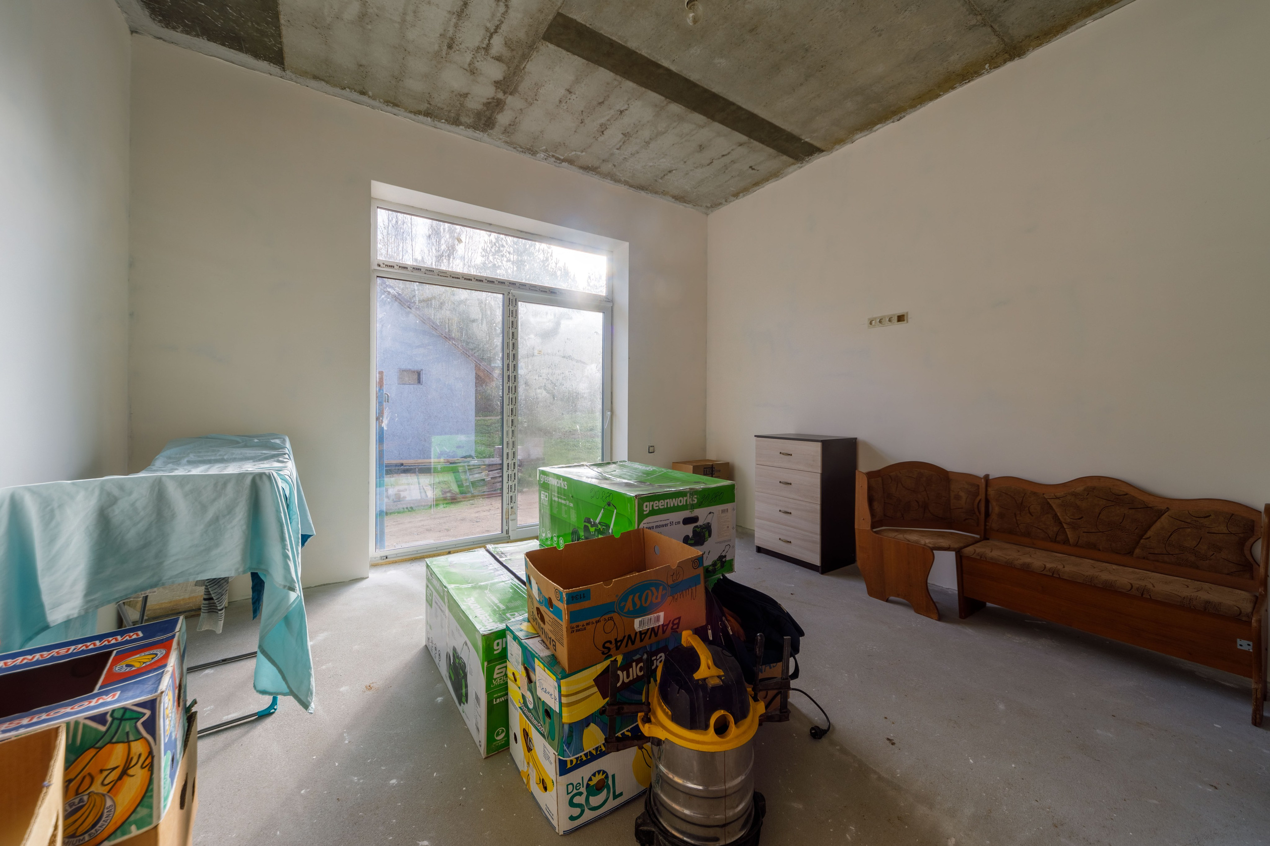 Ретушь фото недвижимости — кейс загородного дома под Минском