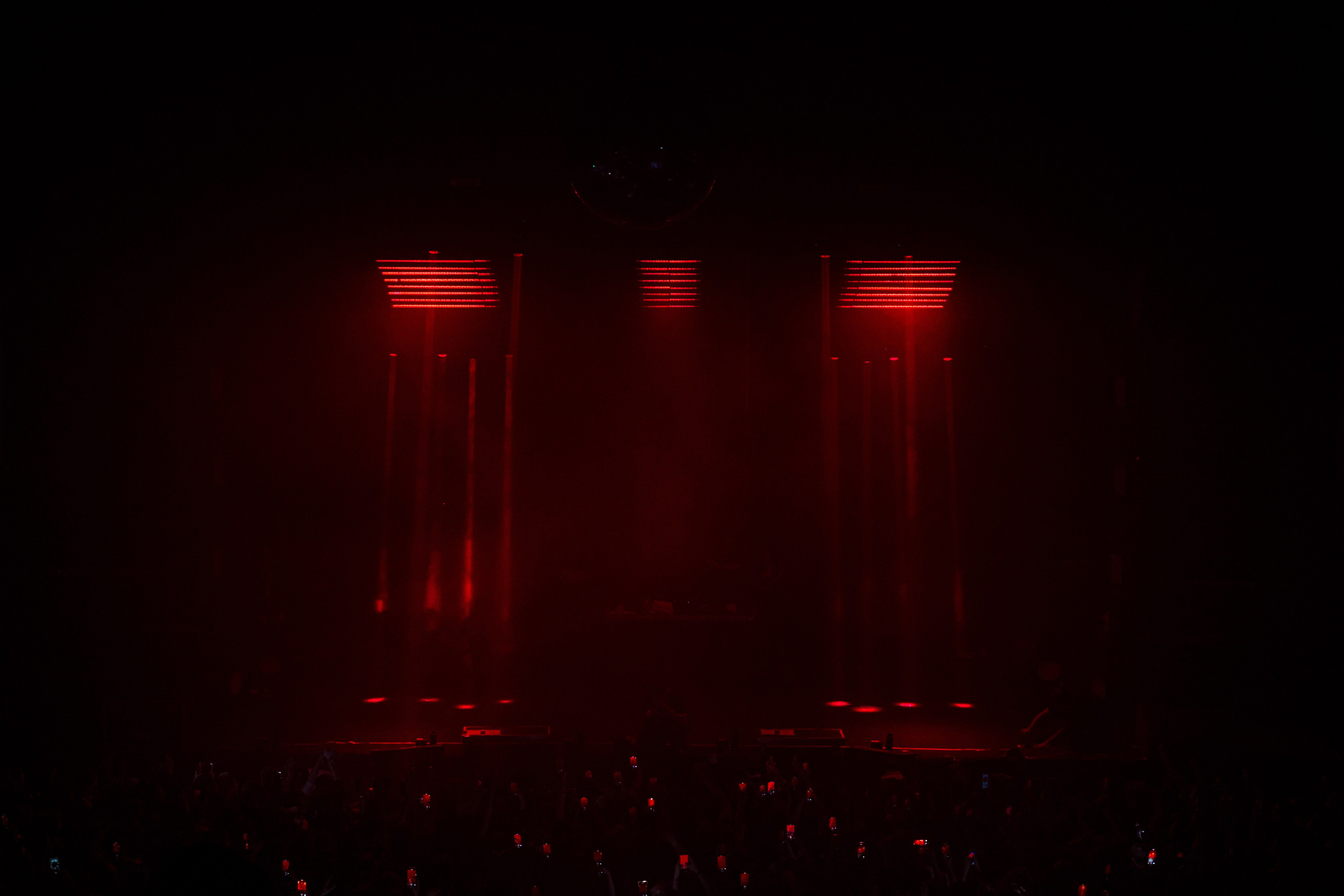 07.04.2024 | LIL KRYSTALLL for PixelGrid Studio. Личный и концертный фотограф в Москве