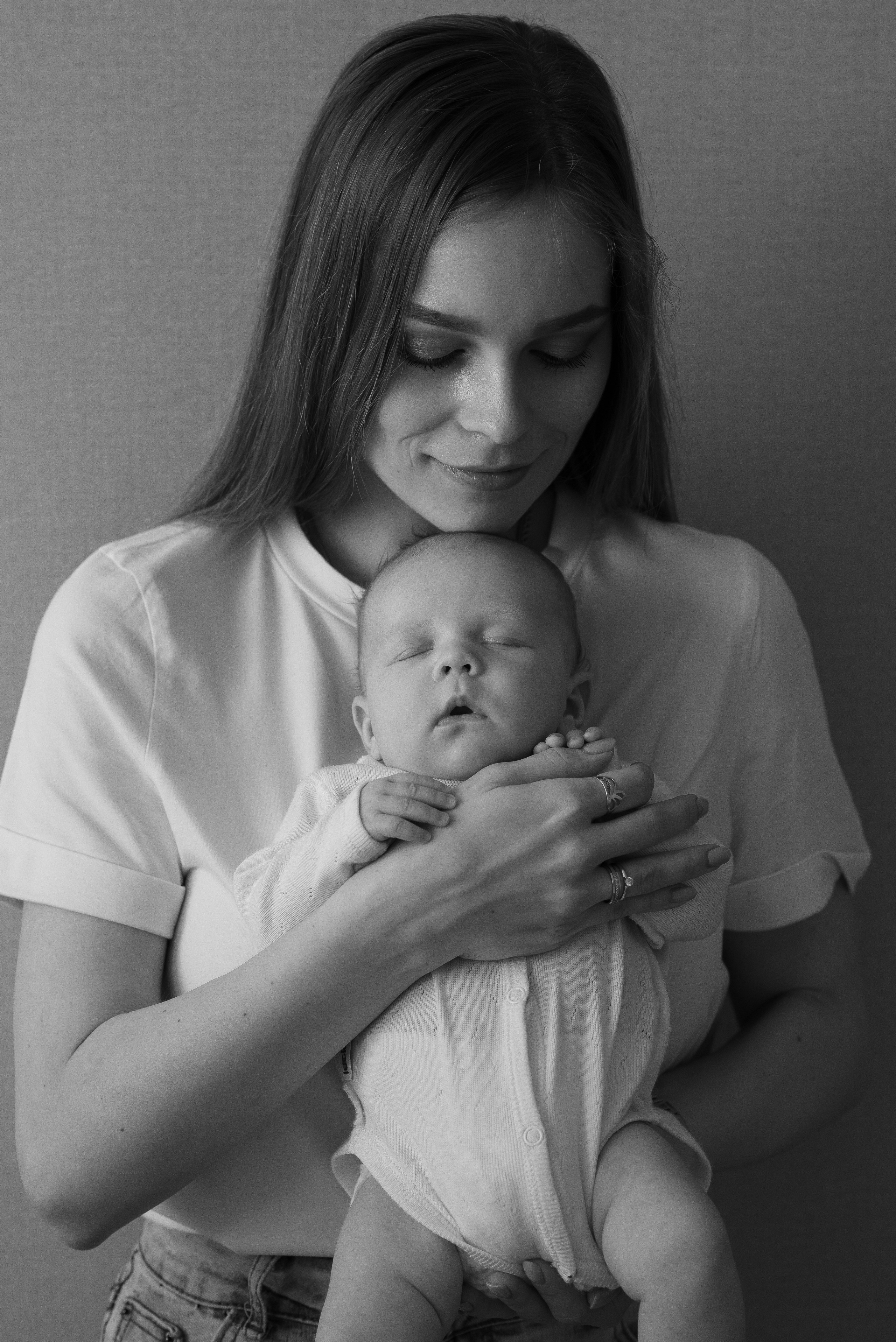 Маленькая Машенька. Семейный фотограф на выписку из роддома и крещение Минск Настя Гришук