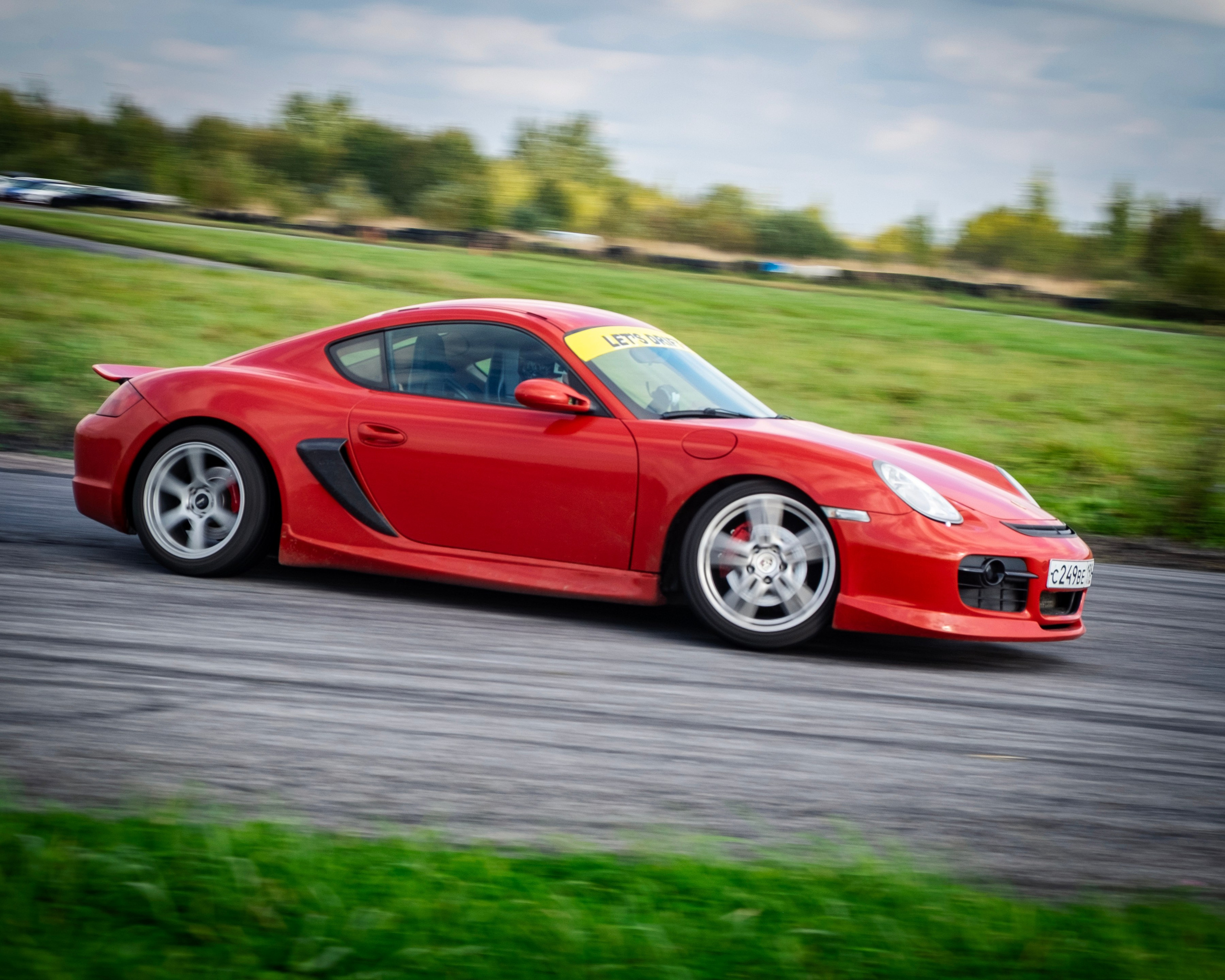 AUTODROM FEST 21.09.25. Автомобильные фотографии и рисунки в Санкт-Петербурги Пашков Дмитрий