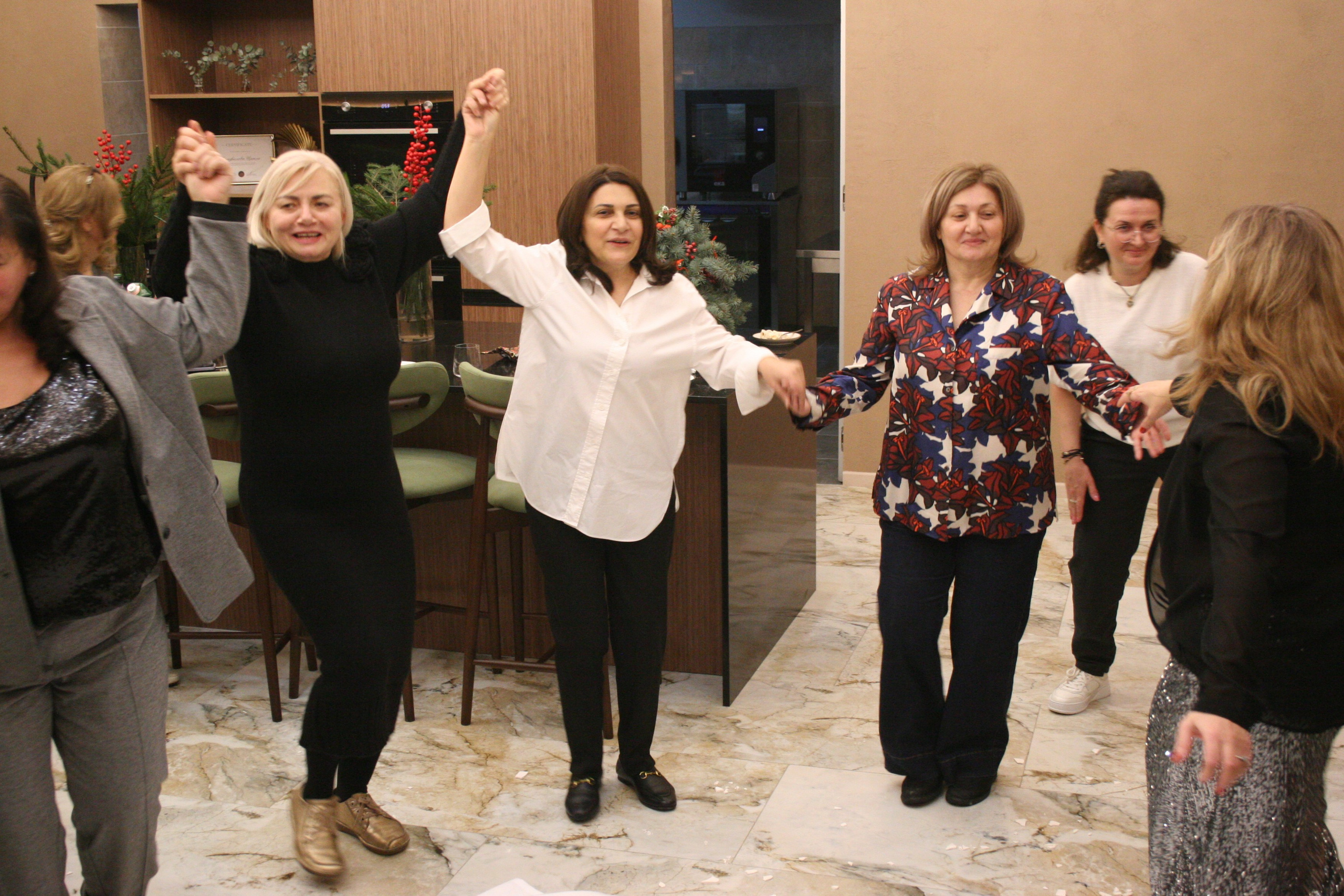 Антистресс Девичник в Агора Лофт. Креативный фотограф