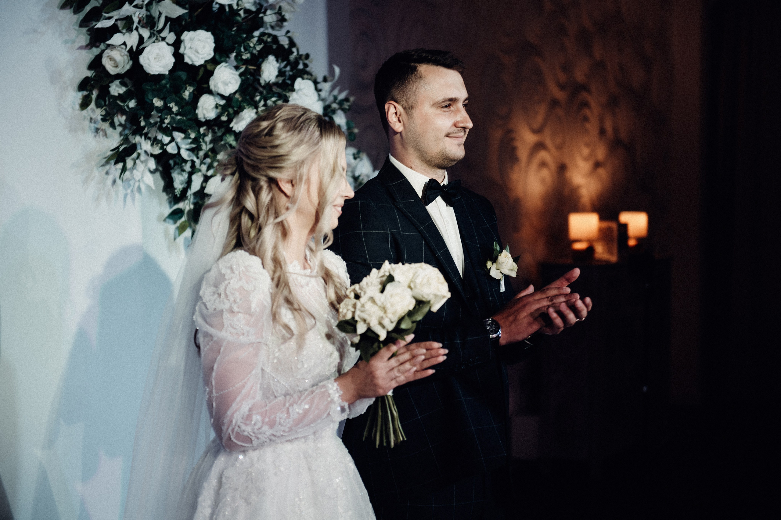 Свадебные фотографии. Фотограф в Барнауле Дарья Бутурлакина. Люби.Цени.Касайся