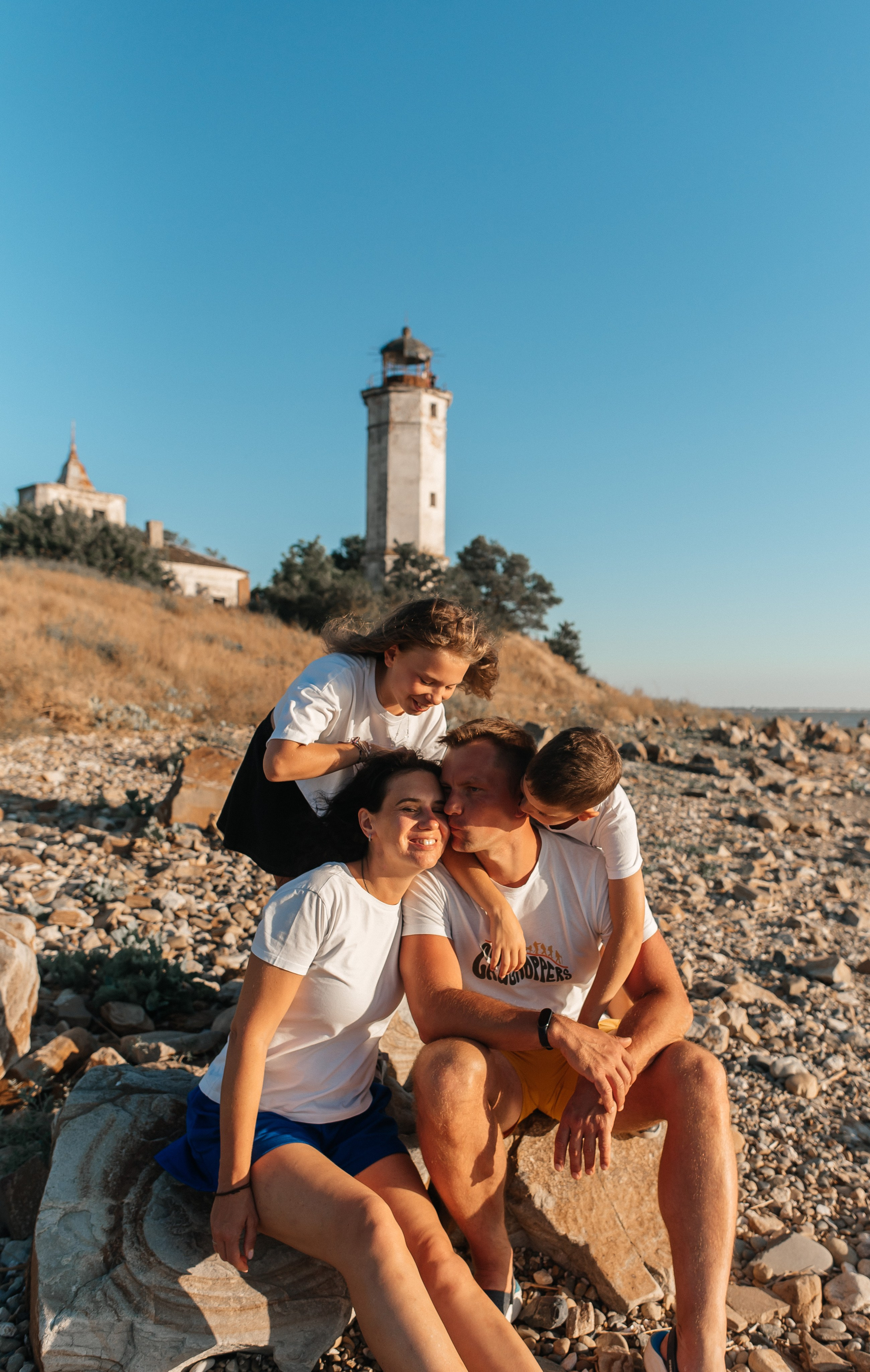 Отпуск на теплом море и маяк. Детский и семейный фотограф выпускной альбом Приморско-Ахтарск