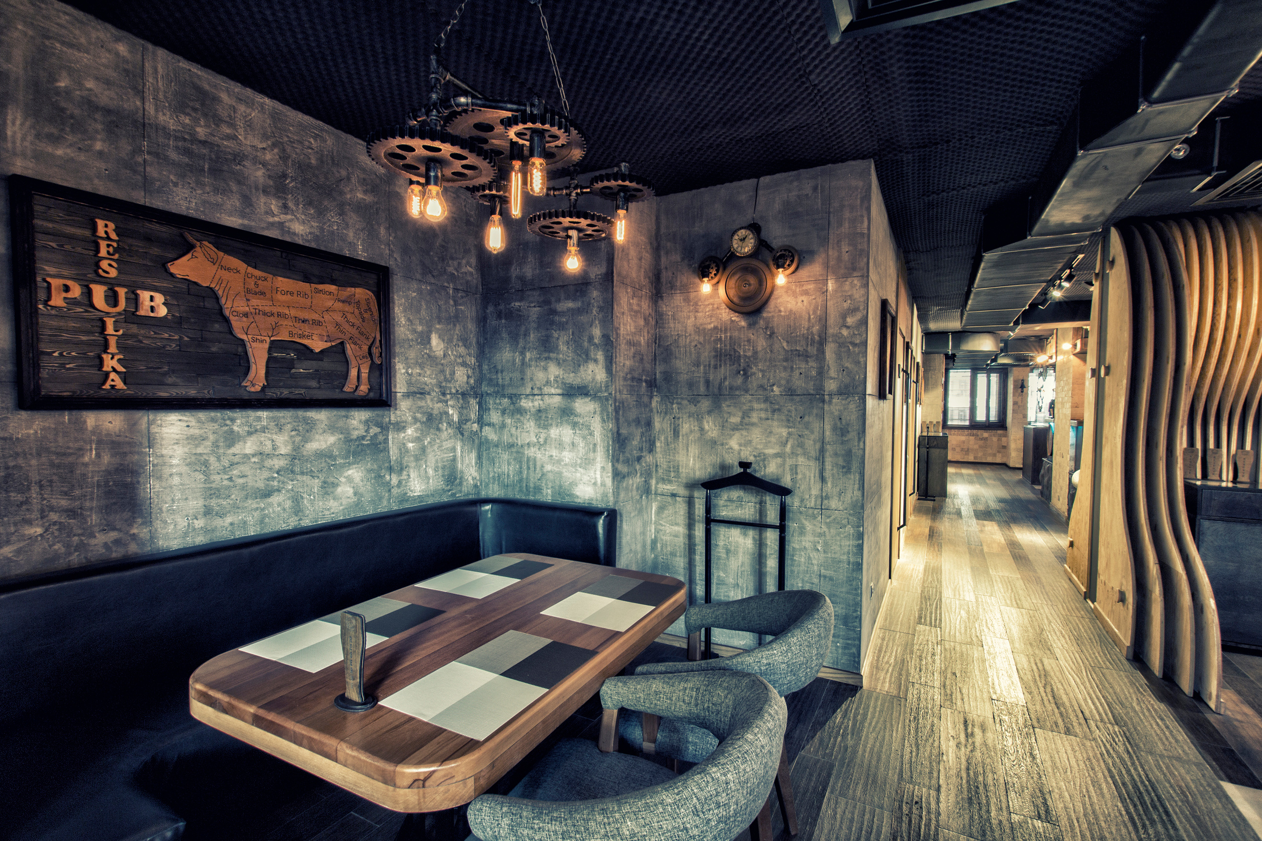 Интерьер RESPUBLIKA PUB