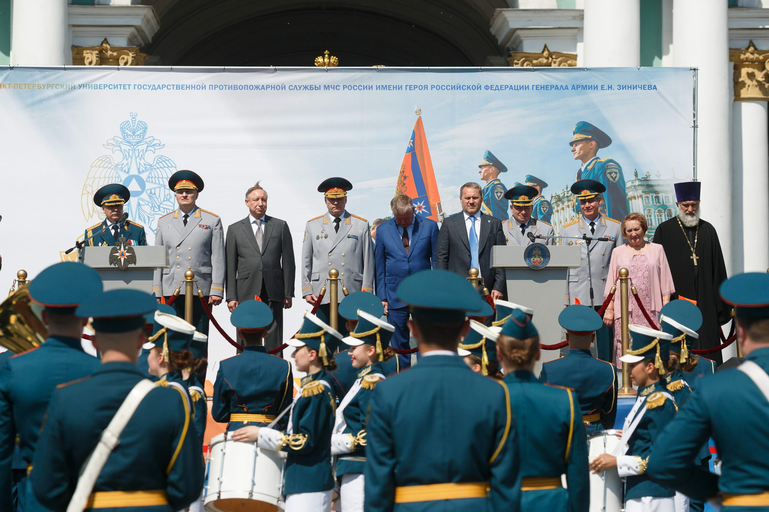 Выпуск офицеров СПб УГПС МЧС России. Свадебный фотограф Игорь Брундасов 8PHOTO на свадьбу венчание загс СПб