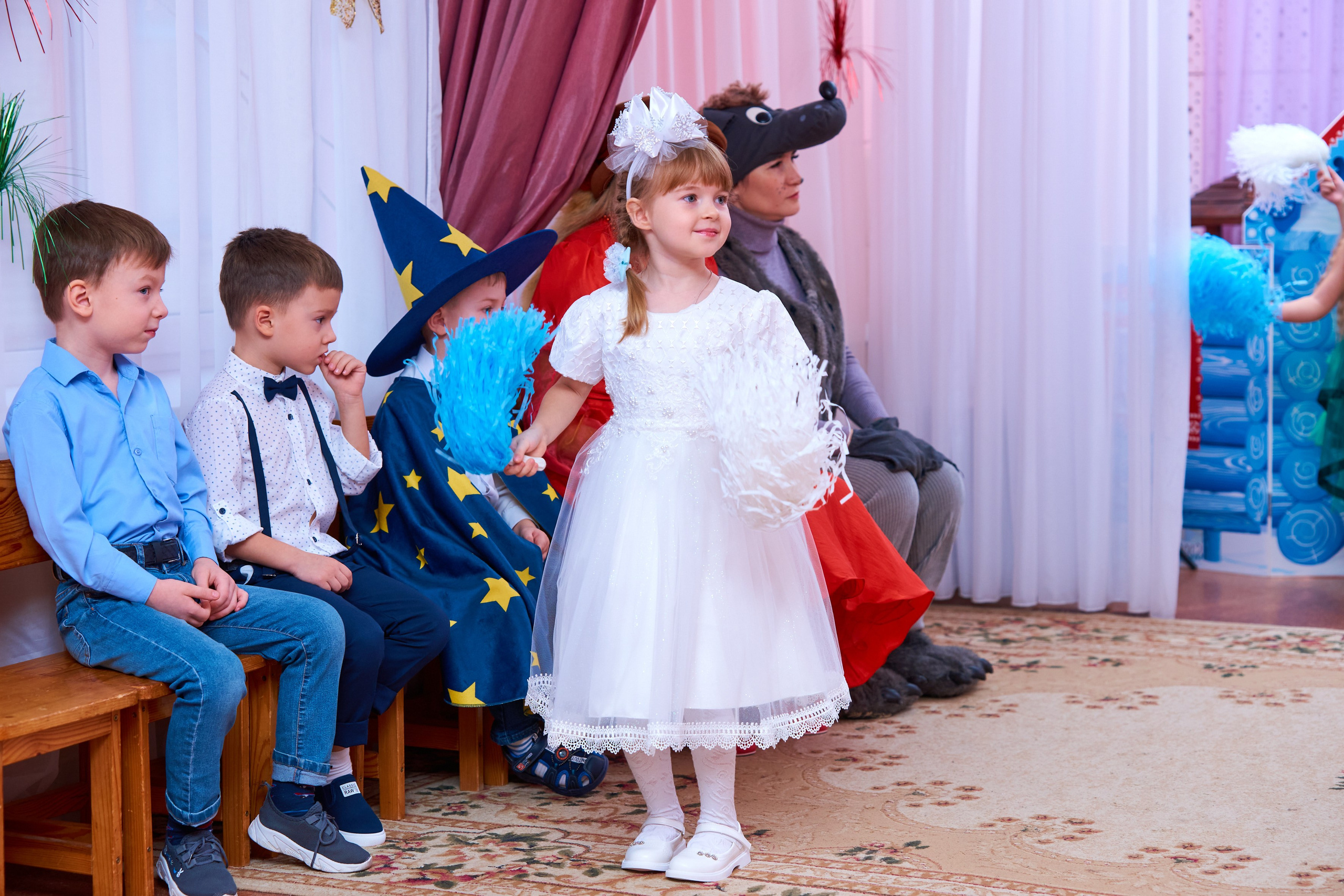 Новогодние утренники. Childrenfoto.ru