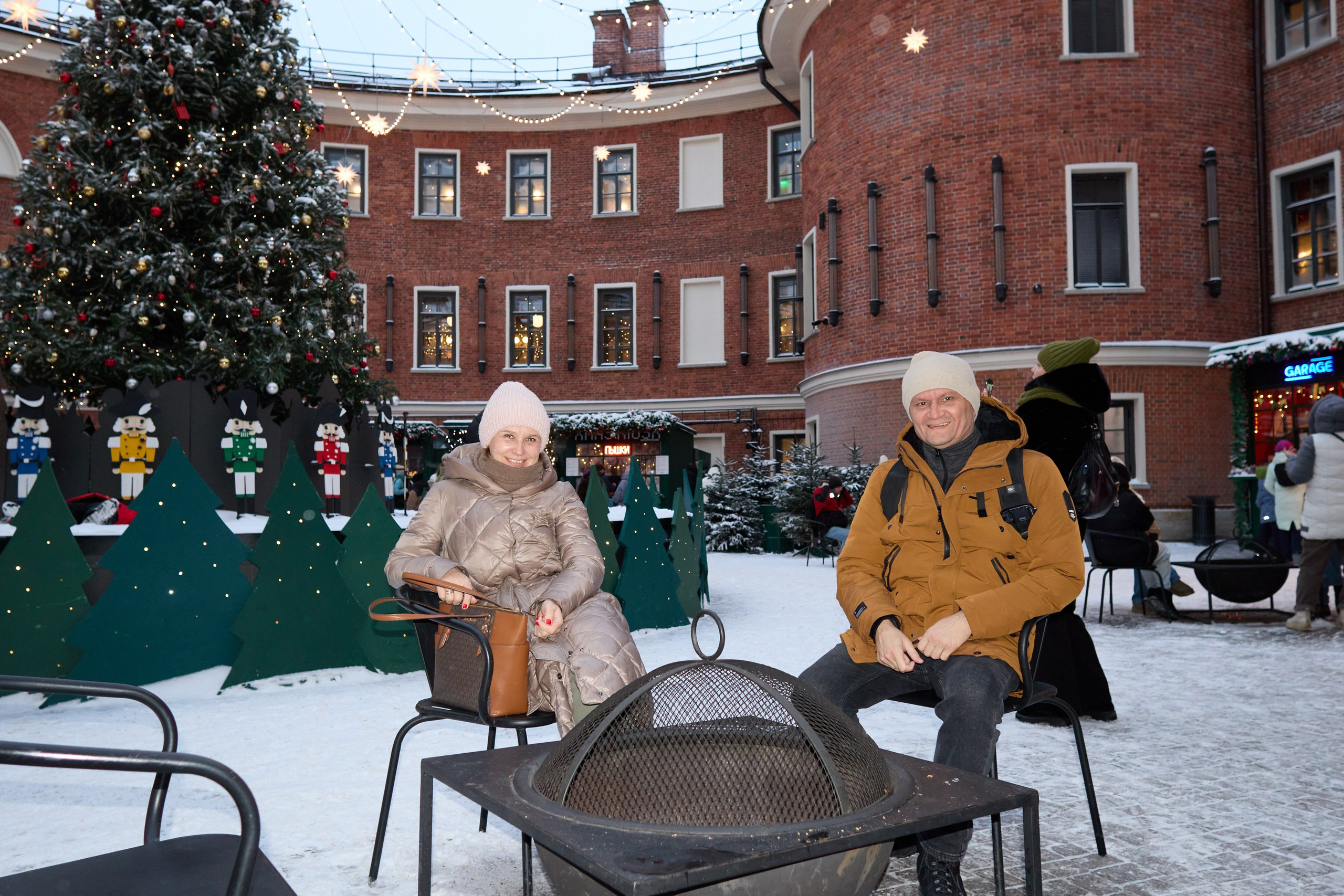 Рождество въ Санктъ-Петербургѣ. Фотографъ Сергѣевъ. Поймать мгновеніе