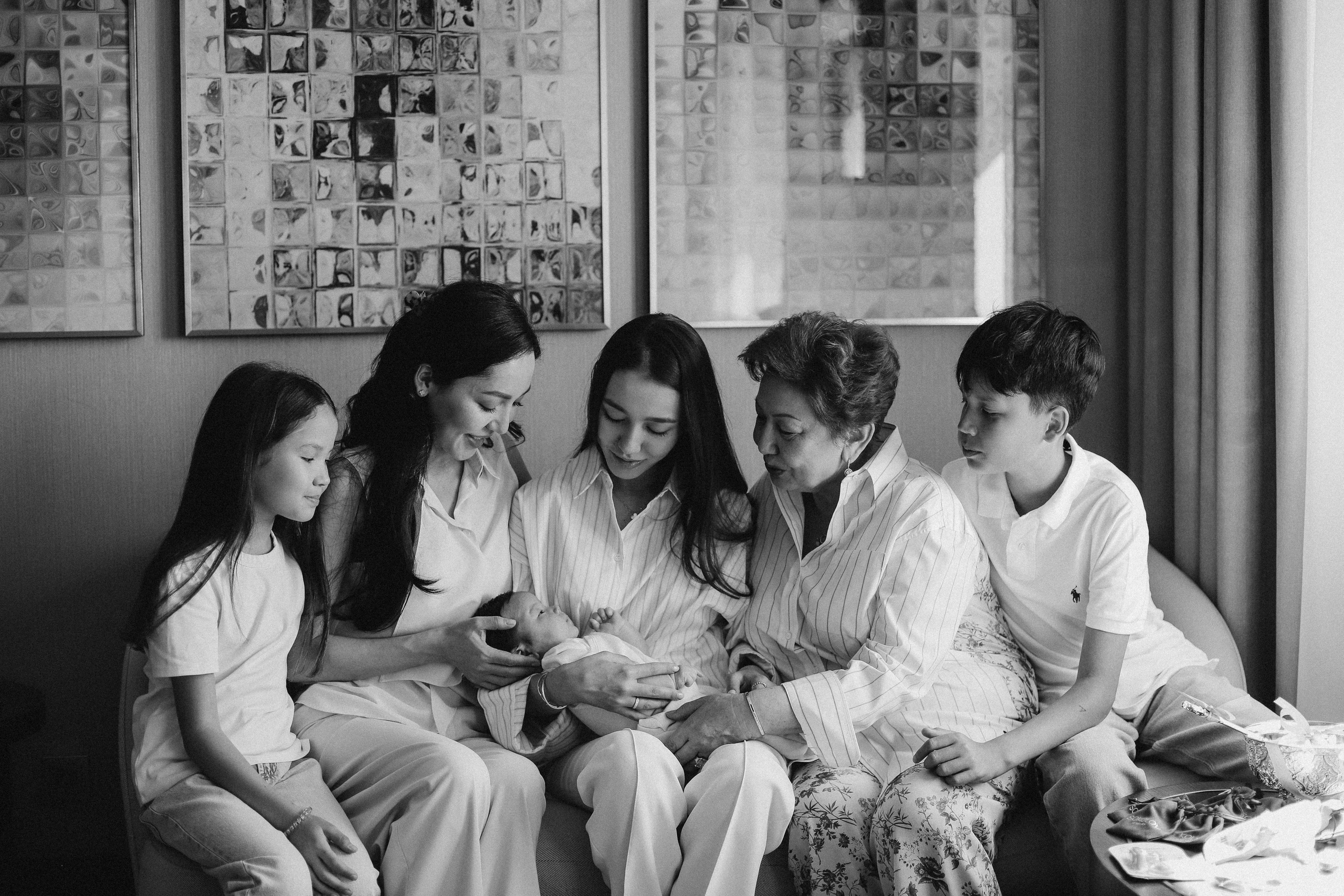 Қырқынан шығару. Фотограф в Алматы и Москве Даша Пушкина