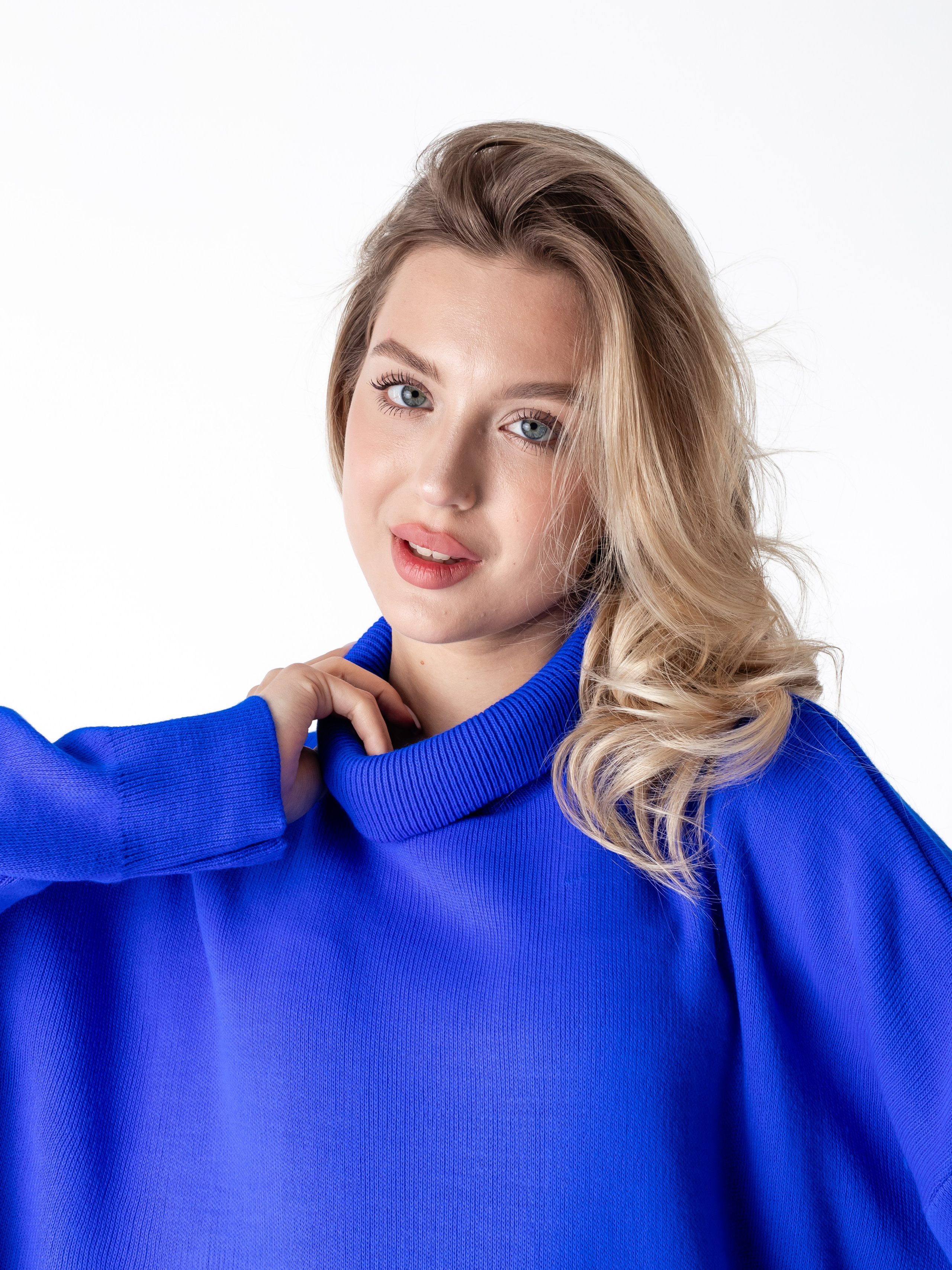 Свитер. Фотограф в Краснодаре Арина Кудряшова