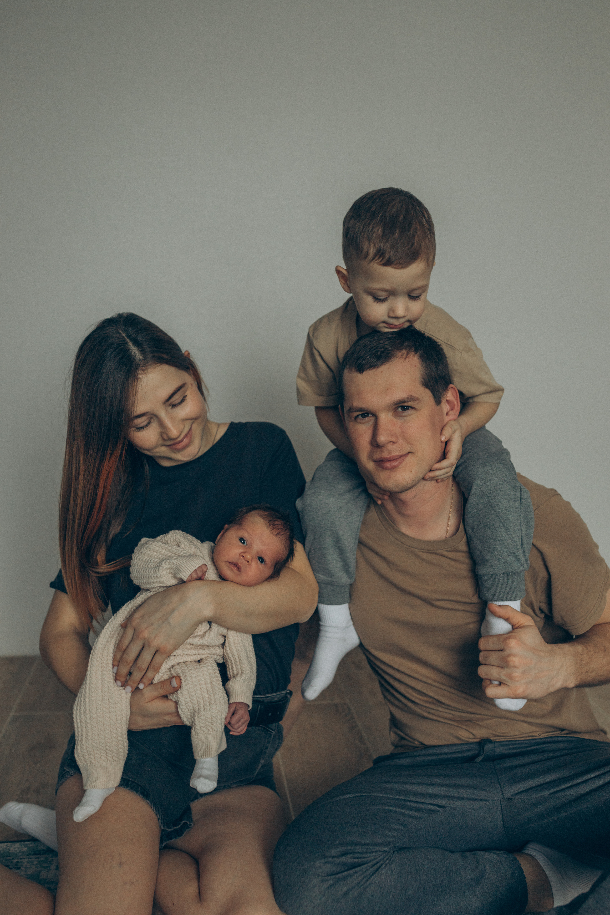 Саша и семья. Семейный фотограф и фотограф на роды в Ростове-на-Дону Мухина Виктория