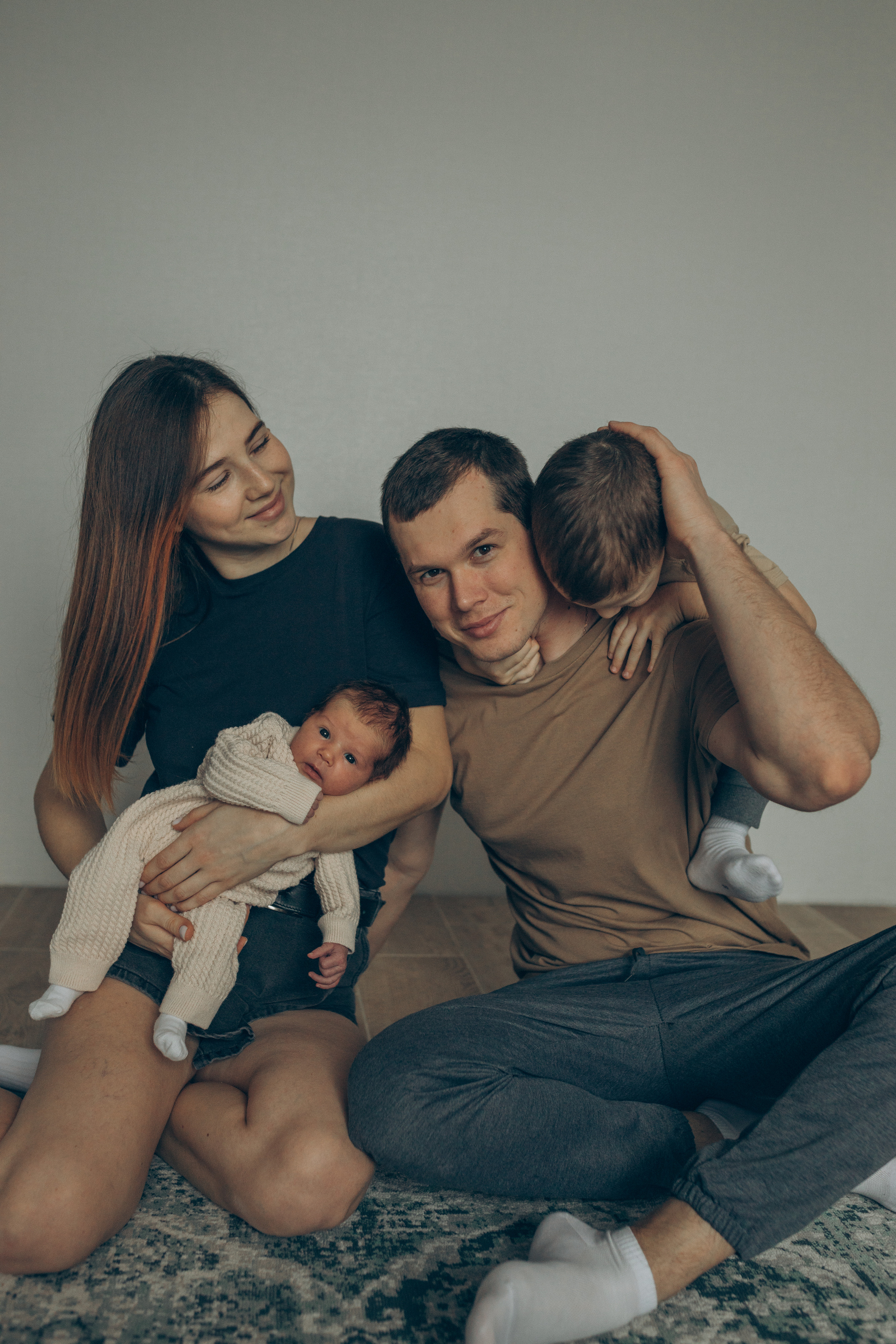 Саша и семья. Семейный фотограф и фотограф на роды в Ростове-на-Дону Мухина Виктория