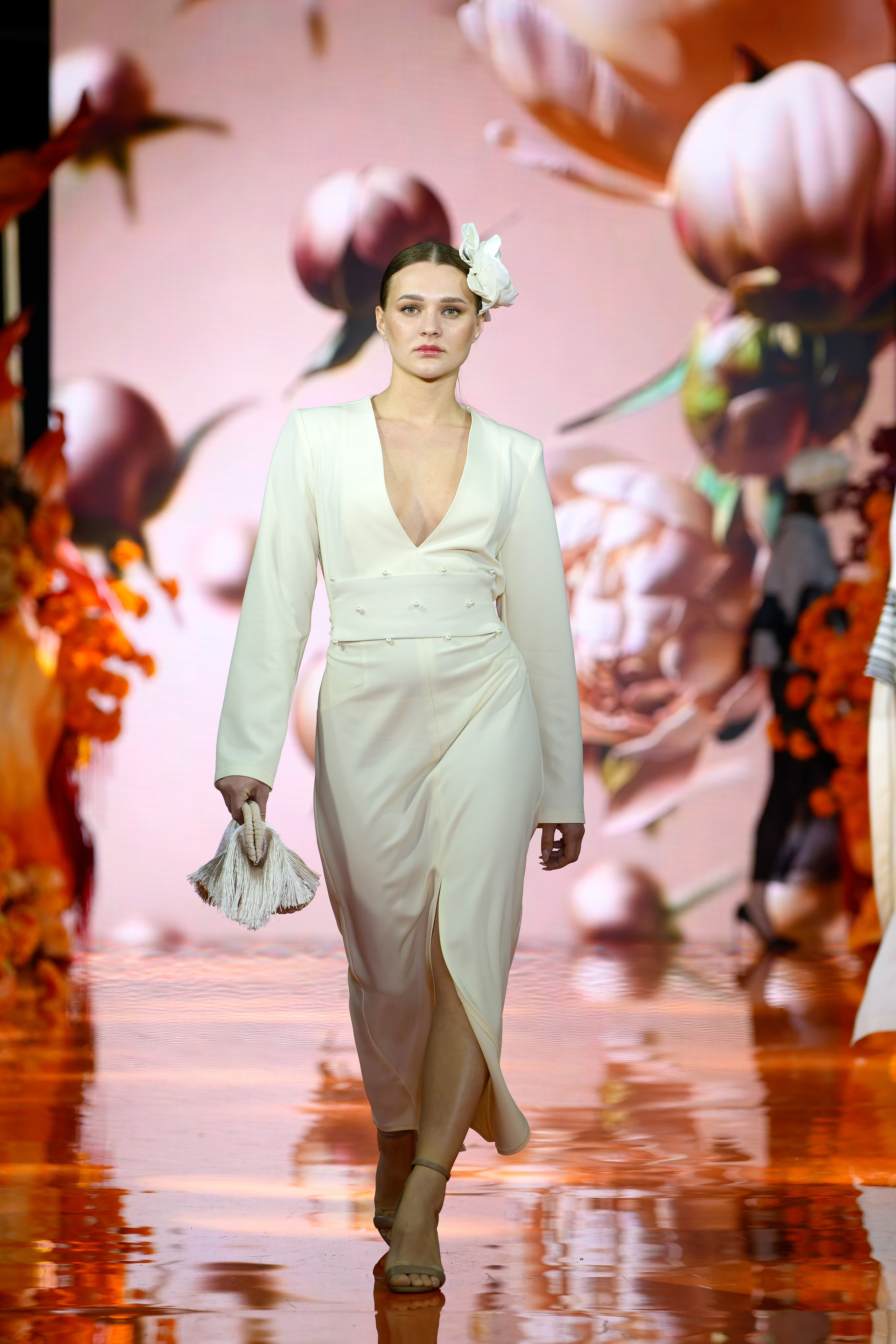 Volga Fashion Week Moscow 26 апреля 2025 Hamraev, Novikova DSGN, Ninushka, Багряница, фотограф Антон Медведев icoguar