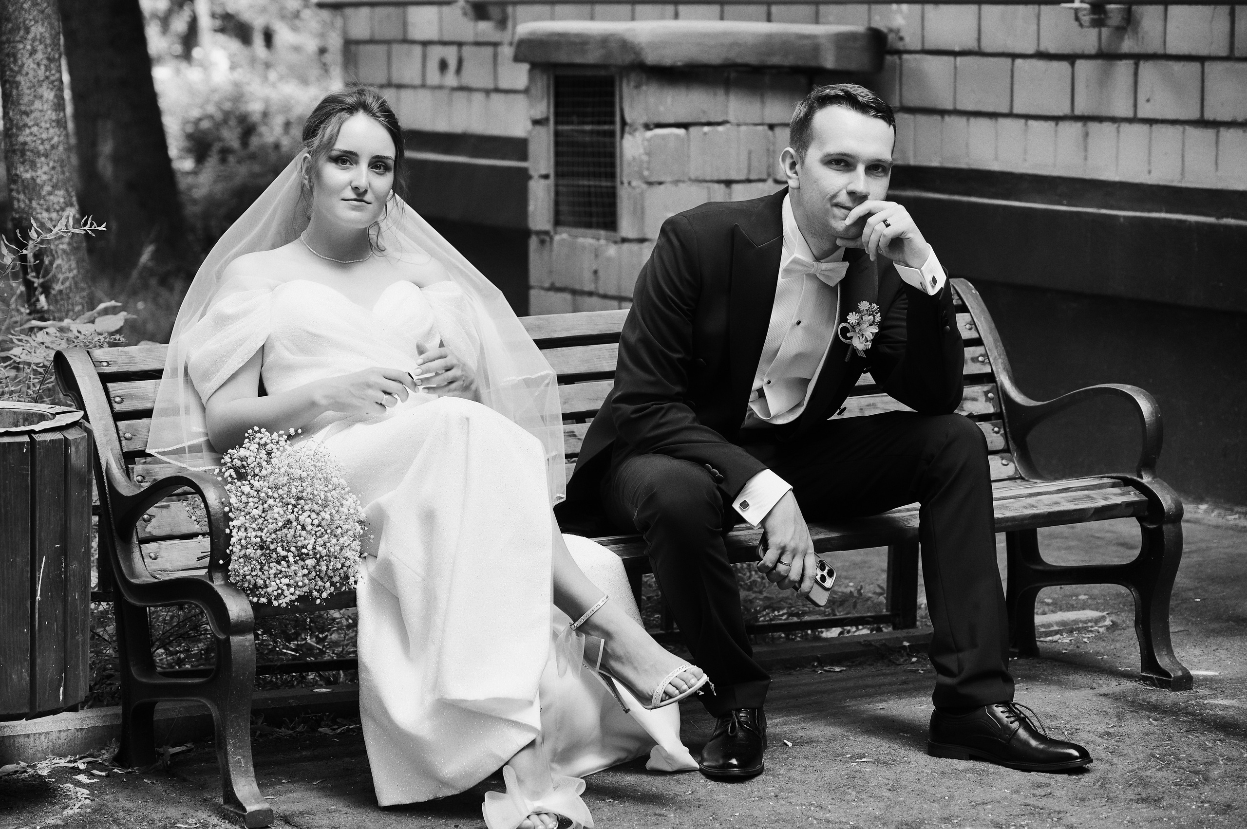 Деталь невесты, туфельки, живые свадебные фотографии