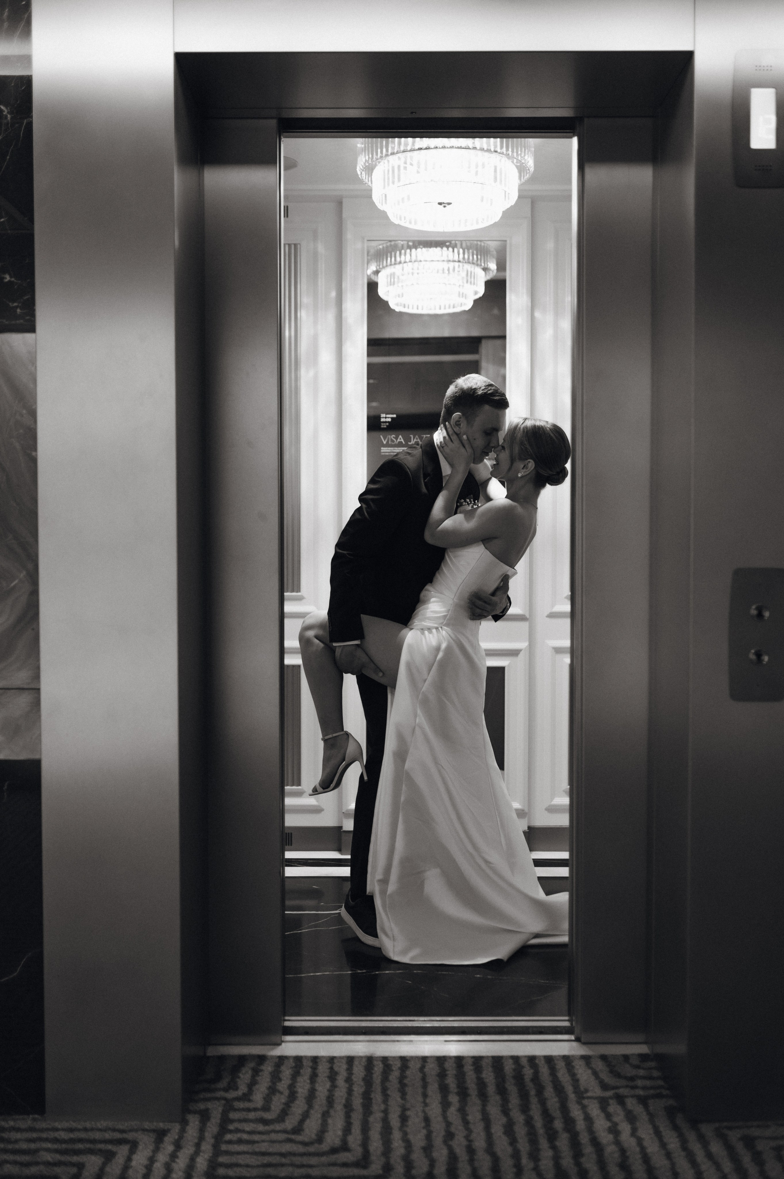 Полина и Егор. Особняк Спиридонова. Свадебный фотограф Москва и Санкт-Петербург. Анастасия Чудина