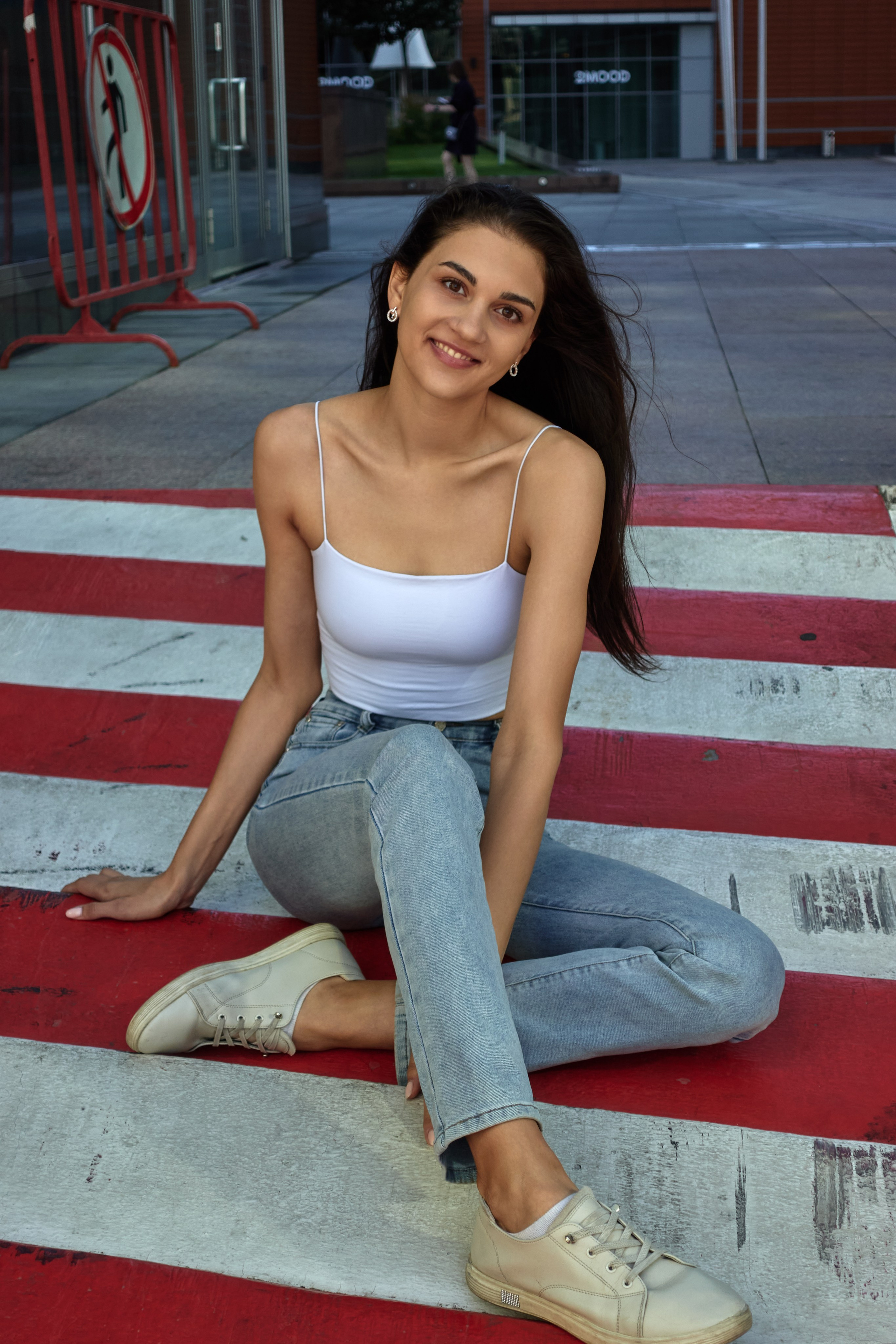 Модельная съёмка на «дюймовую» камеру. Фотограф в Москве Михаил Елизарьев