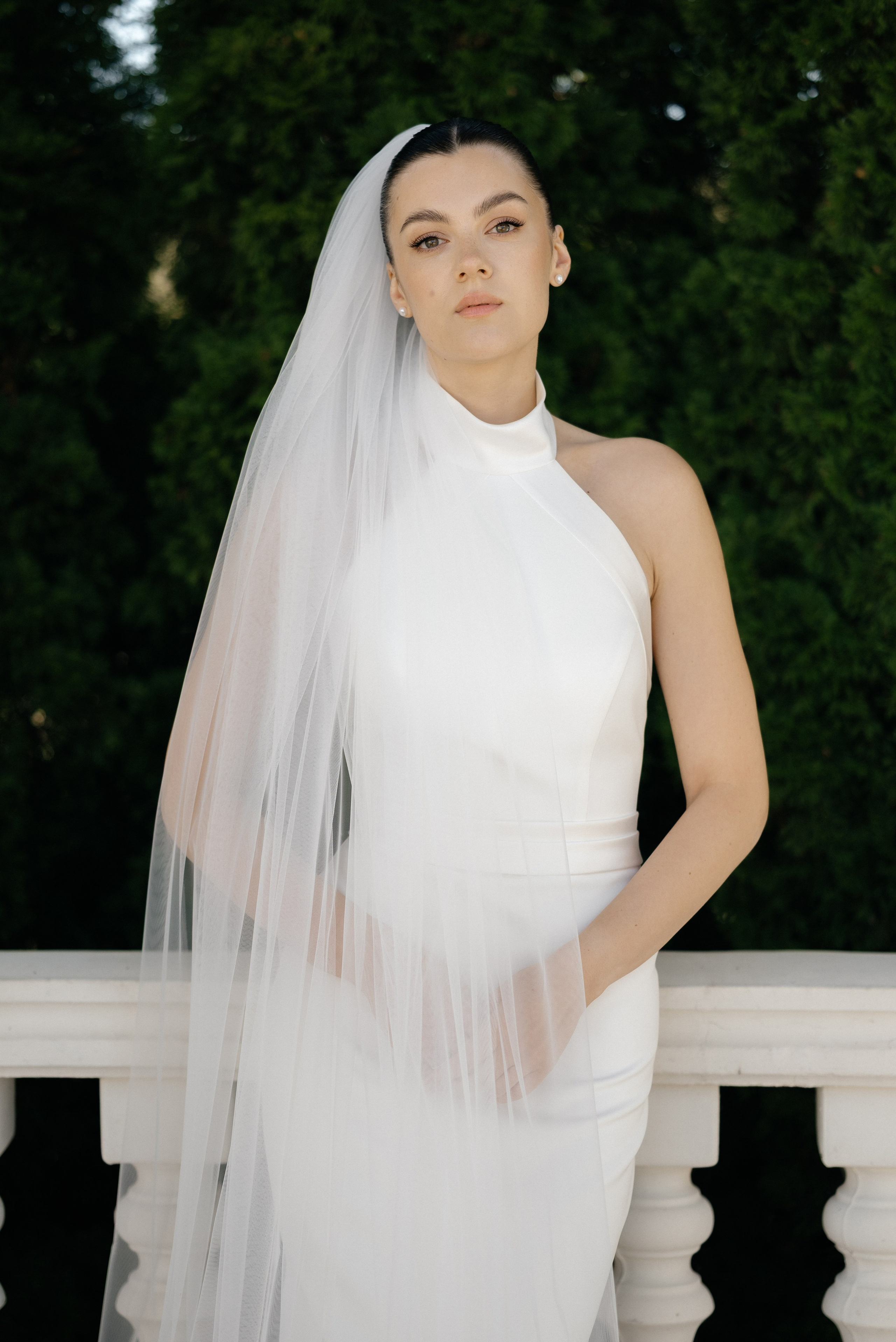 Wedding day in VERSAL PARK. Wedding PHOTOGRAPHER Andrew Vnukov
