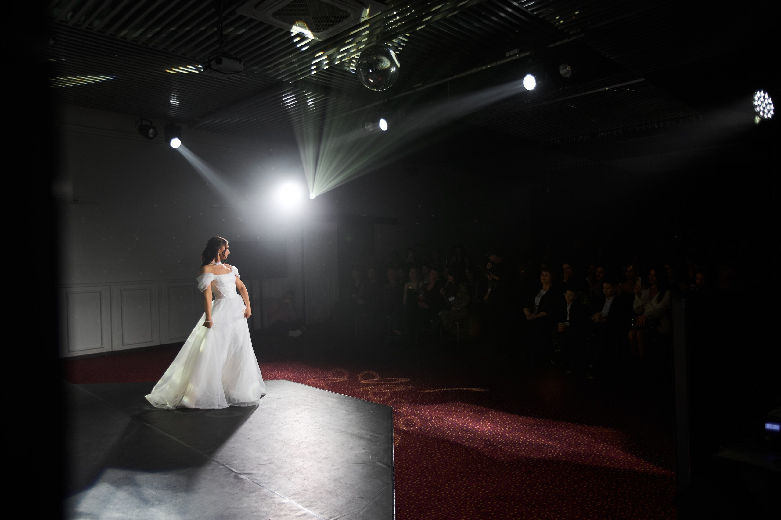 Показ MAVIE. Свадебный фотограф Челябинск, Екатеринбург, Курган — Виктор Слуднов